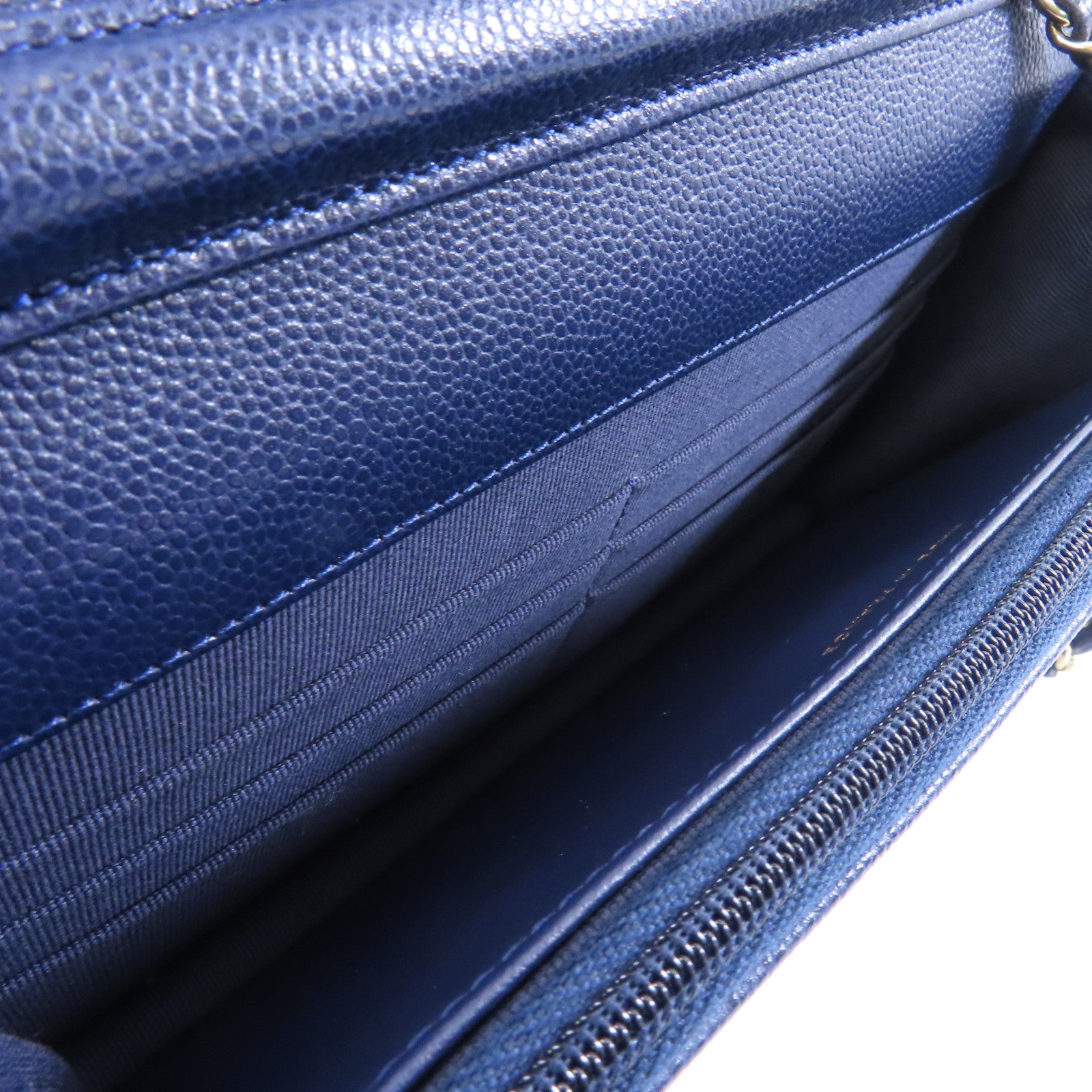 CHANEL 【激減優惠】菱格牛皮皮革WOC Wallet On Chain金扣鏈帶肩背袋深藍色