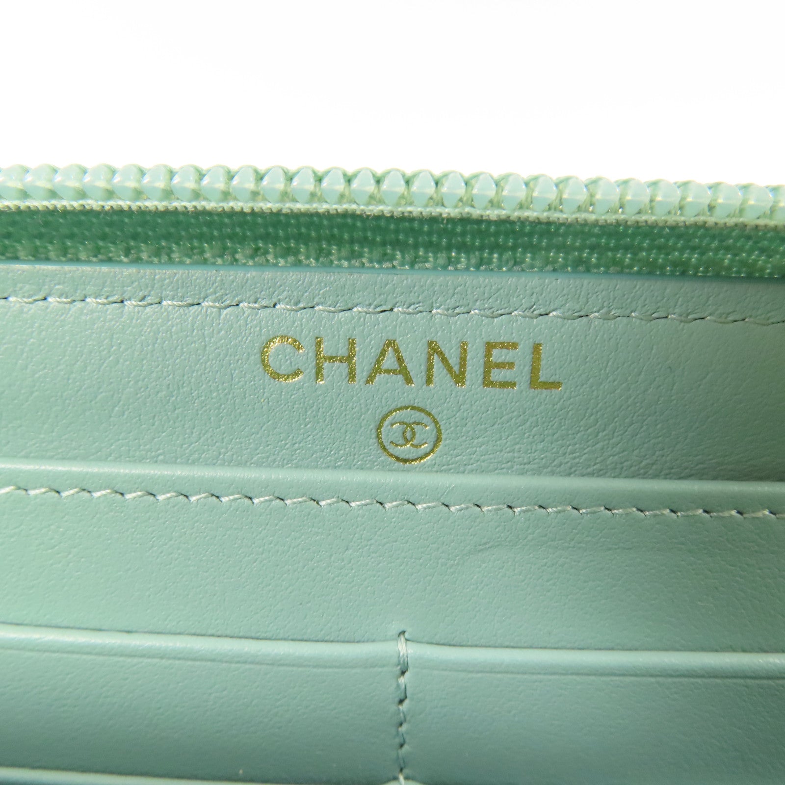 CHANEL 牛皮皮革Boy Zipper Long Wallet金扣長錢包