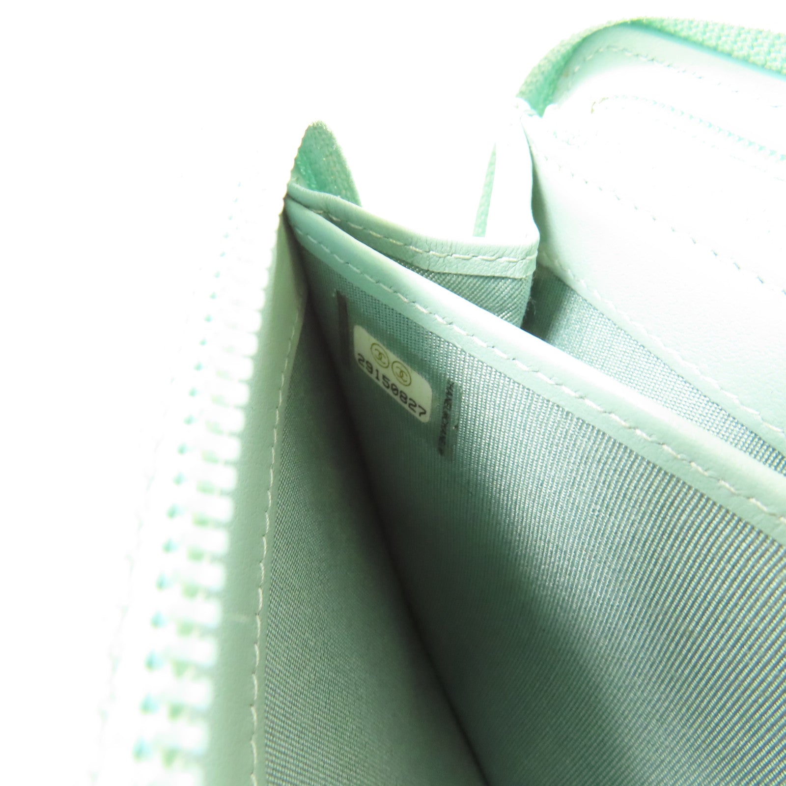 CHANEL 牛皮皮革Boy Zipper Long Wallet金扣長錢包