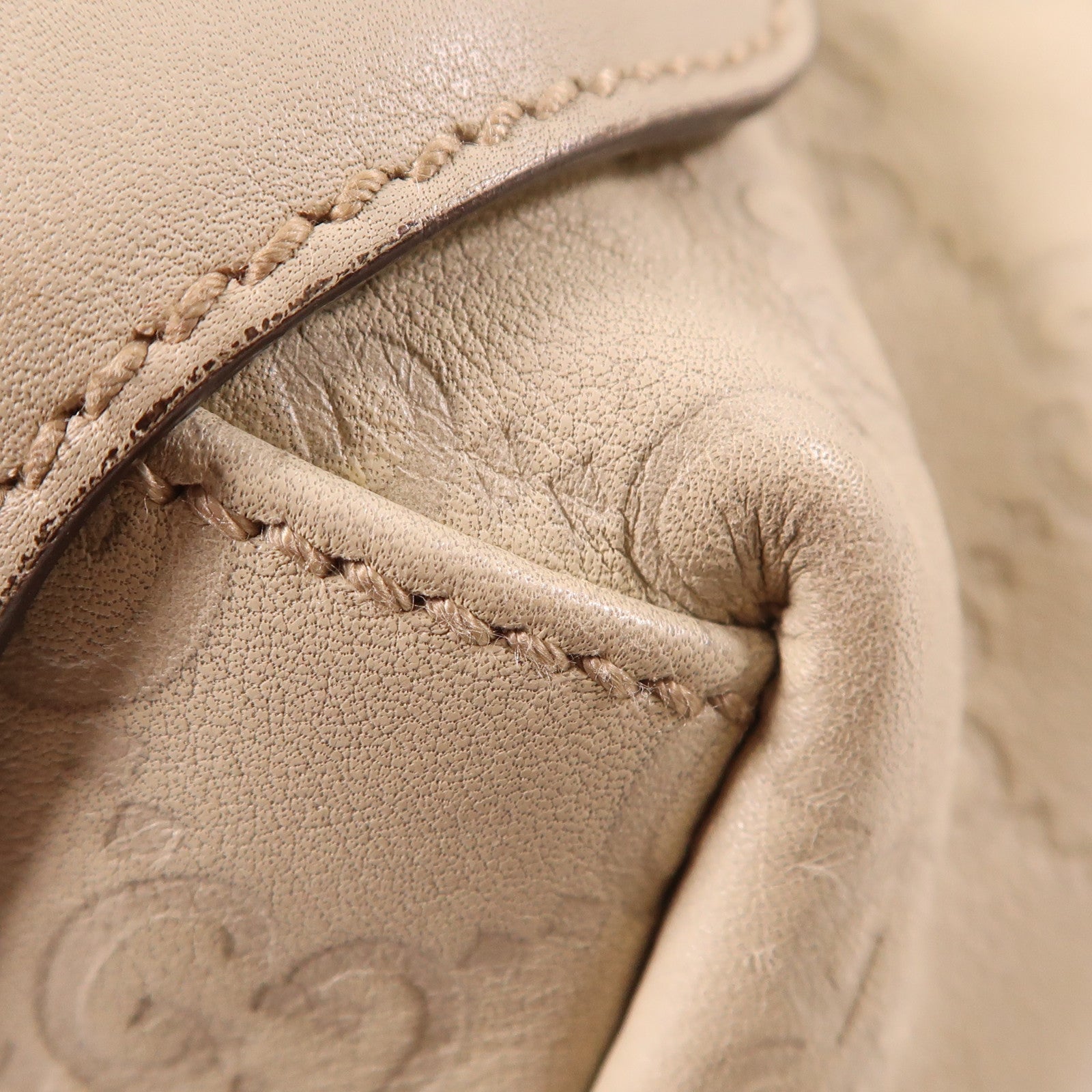 GUCCI GG GHW Shoulder Bag 137621 Calfskin Leather Beige