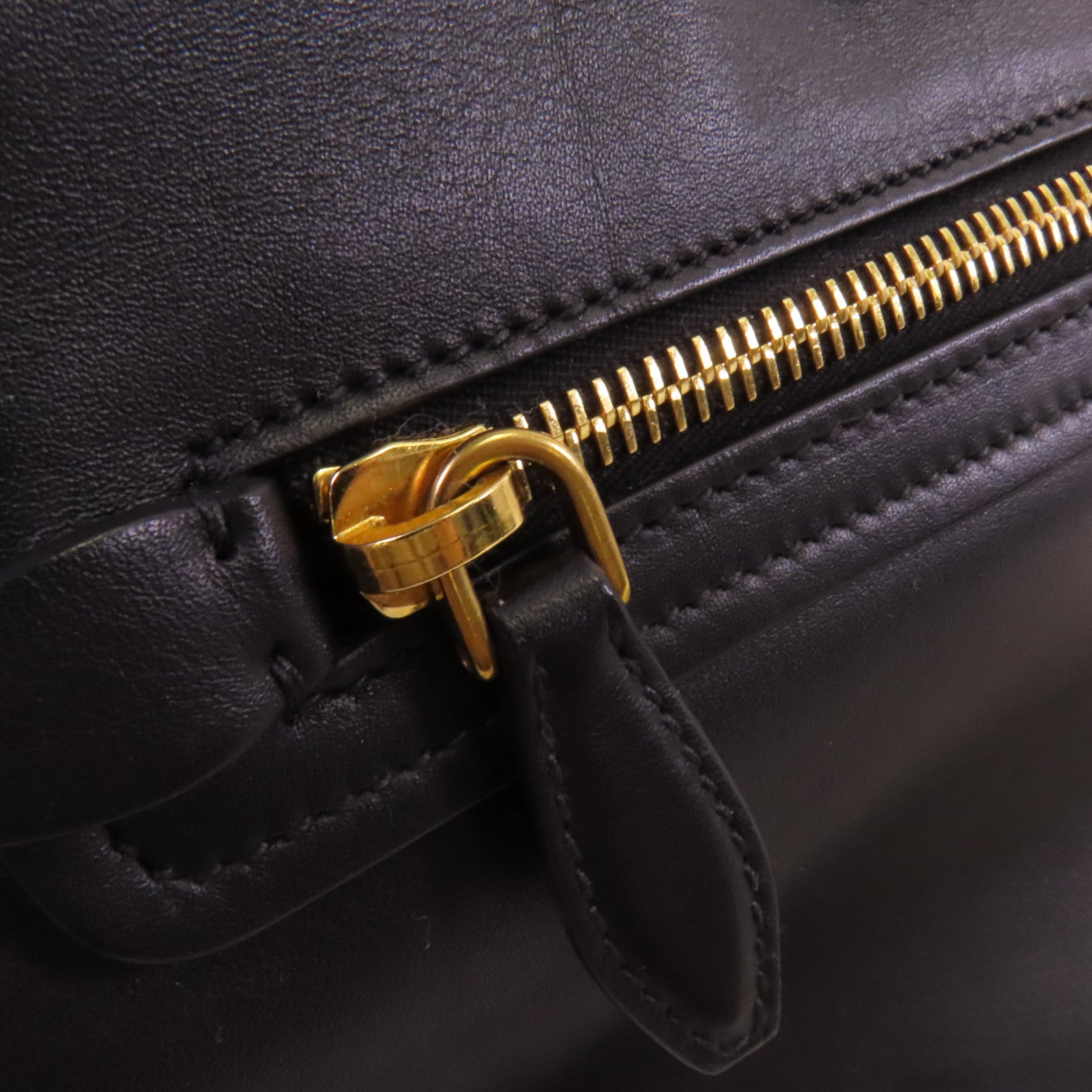 PRADA 牛皮皮革City Bag金扣肩背袋