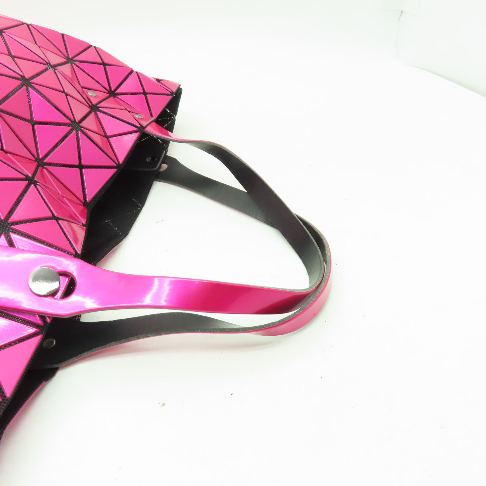 ISSEY MIYAKE 【激減優惠】PVC ISSEY MIYAKE Bao Bao Tote Bag銀扣手挽袋粉紅色