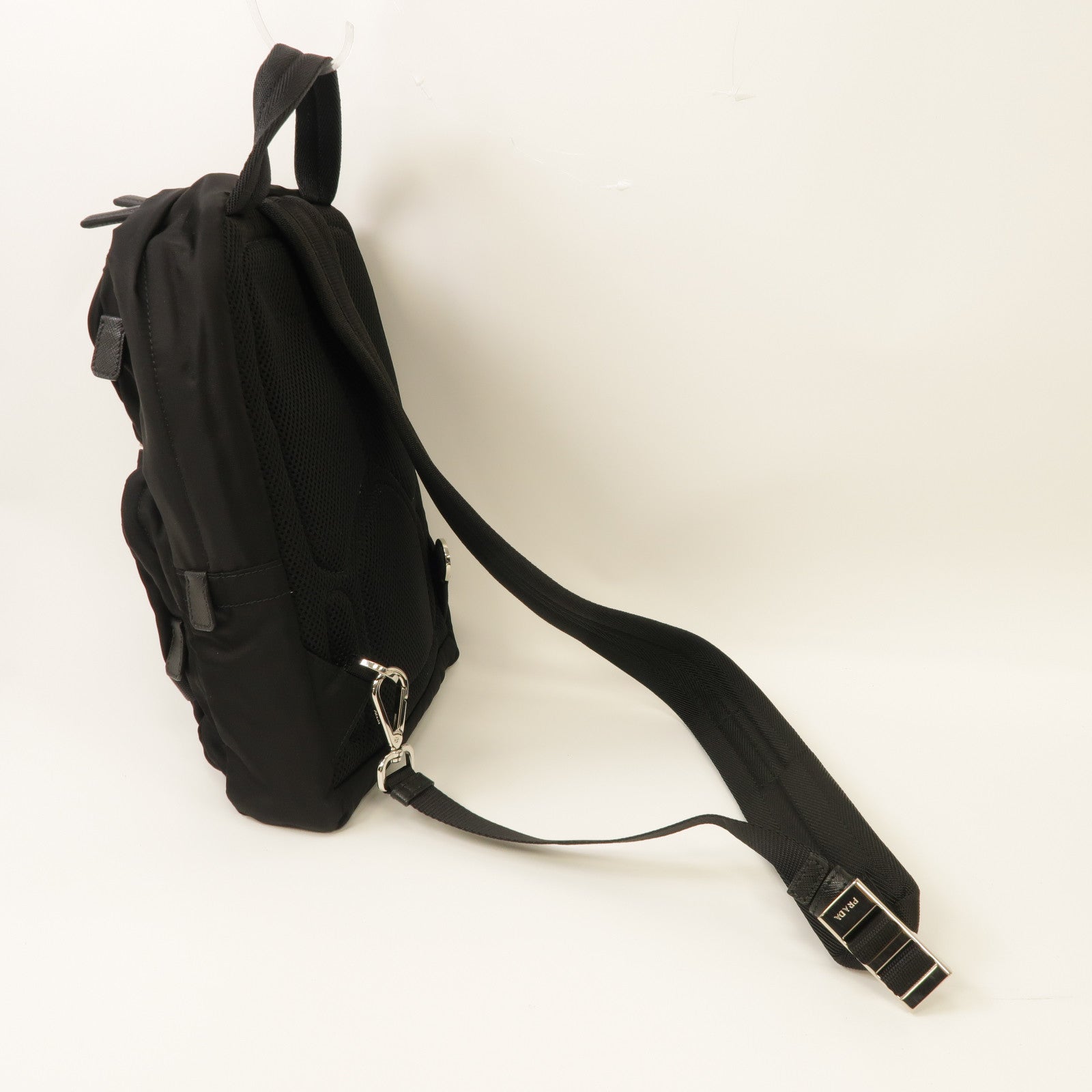 PRADA 尼龍Shoulder Bag銀扣肩背袋黑色