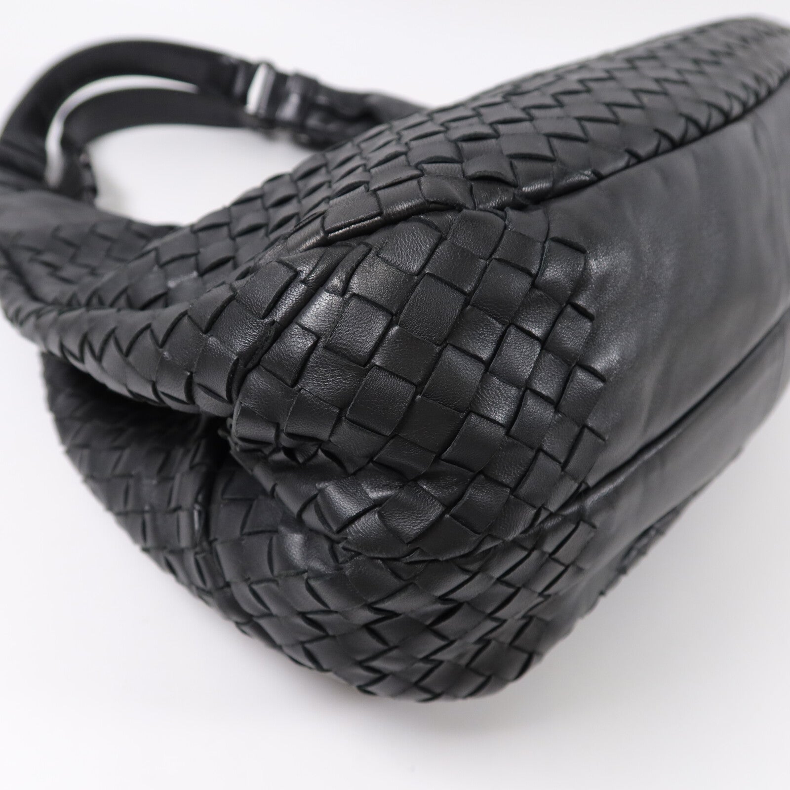 BOTTEGA VENETA 羊皮皮革Campana肩背袋