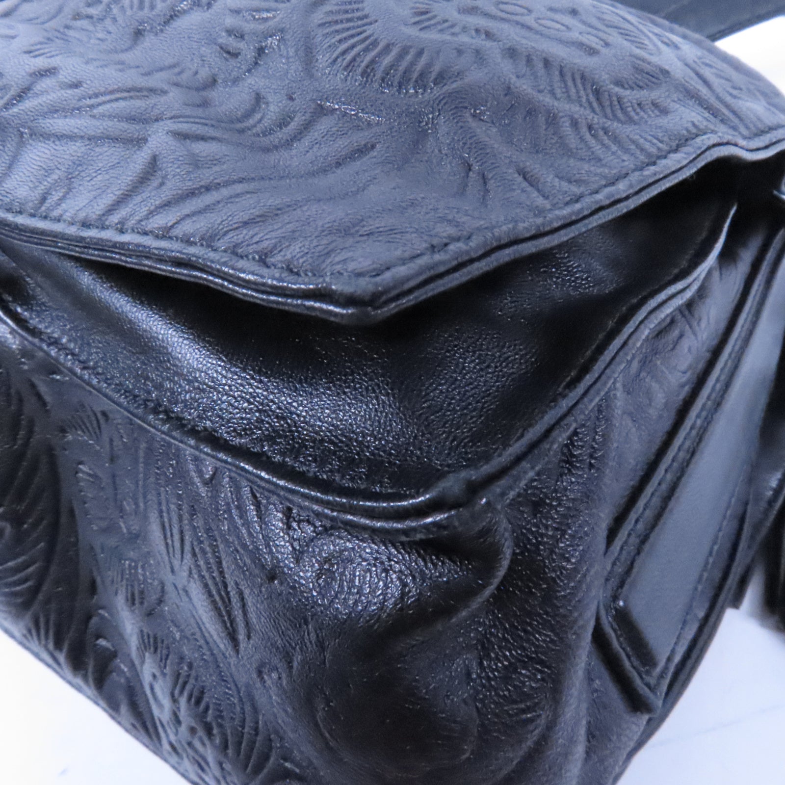 LOEWE 羊皮皮革Shoulder Bag銀扣肩背袋黑色
