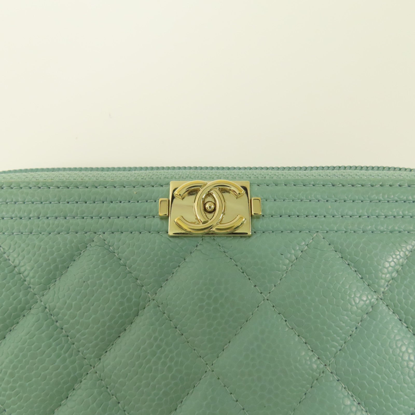 CHANEL 牛皮皮革Boy Zipper Long Wallet金扣長錢包