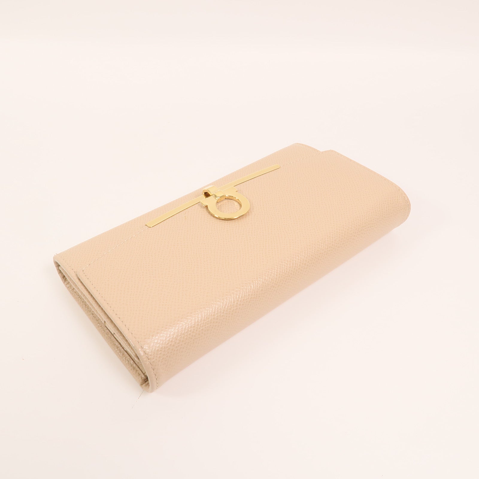 Salvatore Ferragamo 牛皮皮革Gancini Continental Wallet金扣長錢包