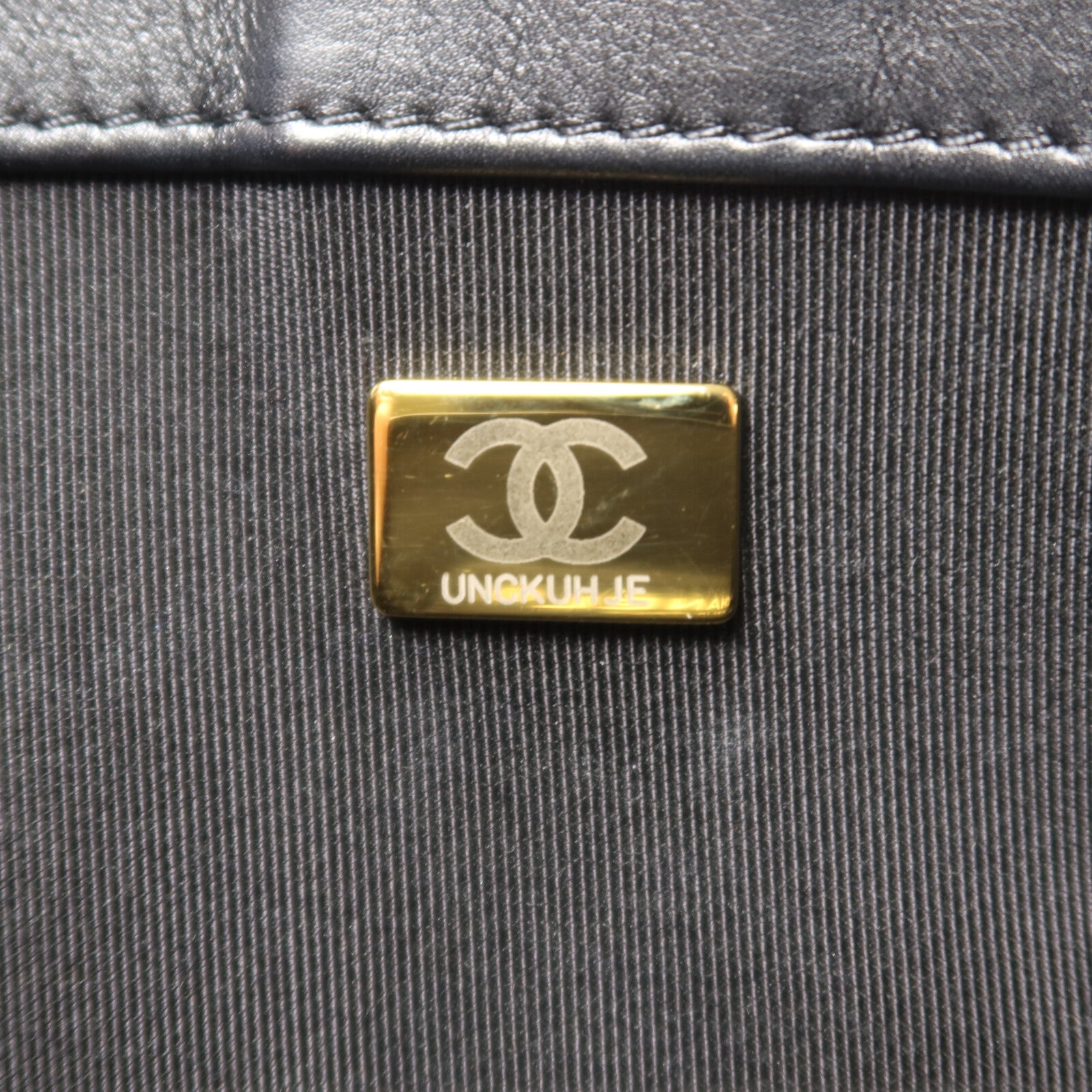 CHANEL 羊皮皮革Boy 20鏈帶肩背袋