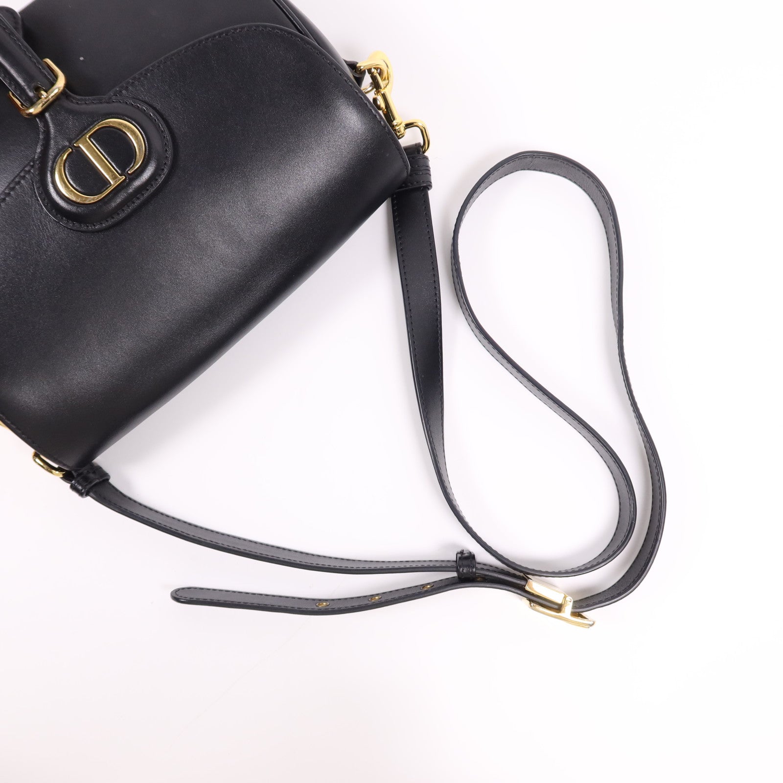 Dior 【激減優惠】牛皮皮革Bobby Bag Medium金扣肩背袋