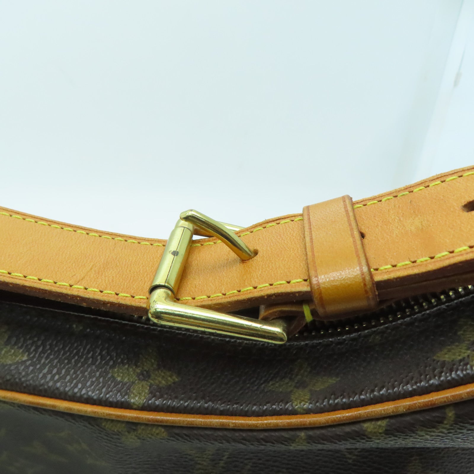 LOUIS VUITTON Monogram Croissant MM金扣肩背袋啡色