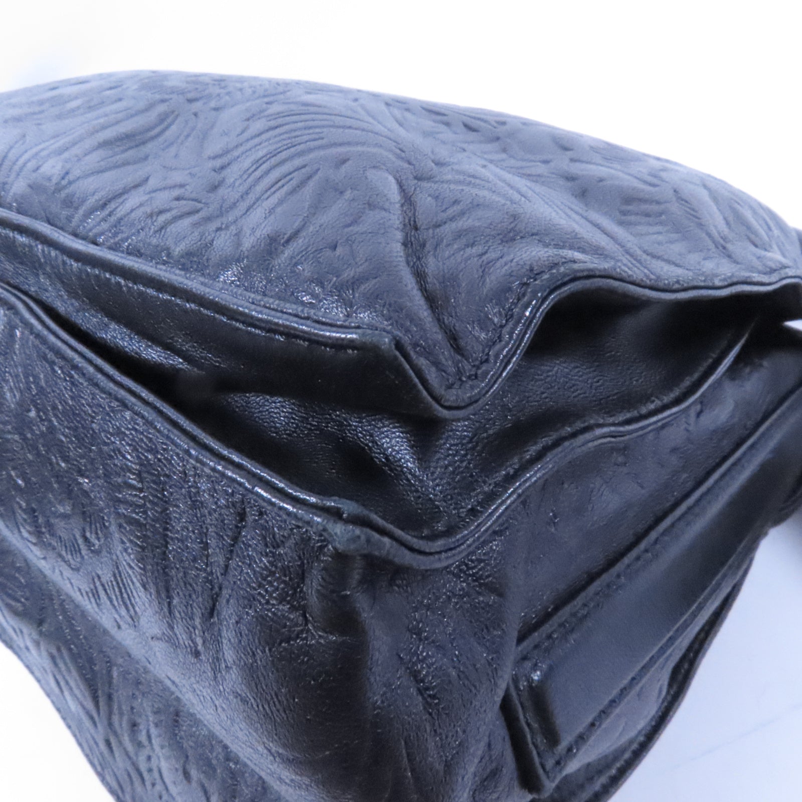 LOEWE 羊皮皮革Shoulder Bag銀扣肩背袋黑色