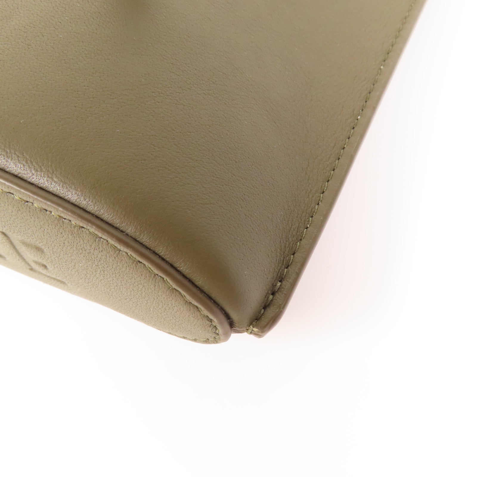 LOEWE 牛皮皮革Shoulder Bag金扣肩背袋