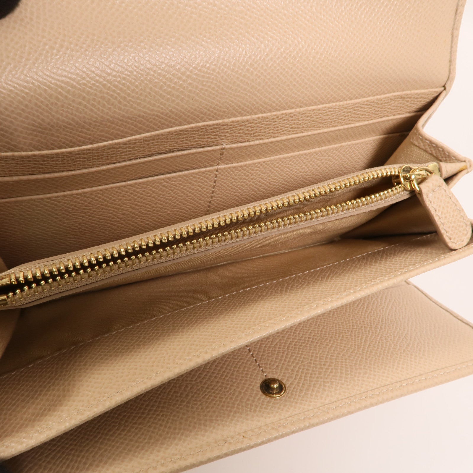 Salvatore Ferragamo 牛皮皮革Gancini Continental Wallet金扣長錢包
