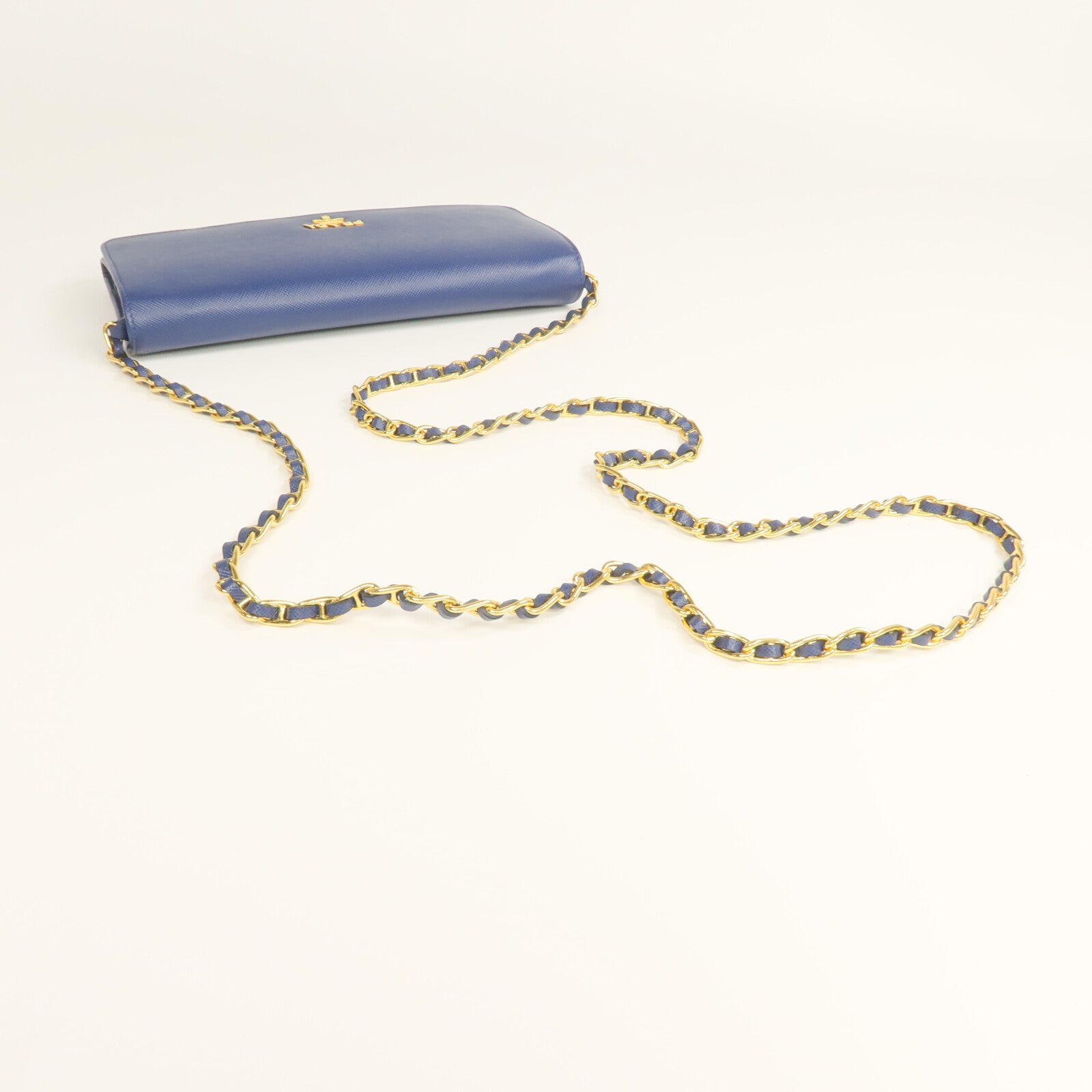 PRADA Saffiano皮革Wallet On Chain金扣鏈帶肩背袋