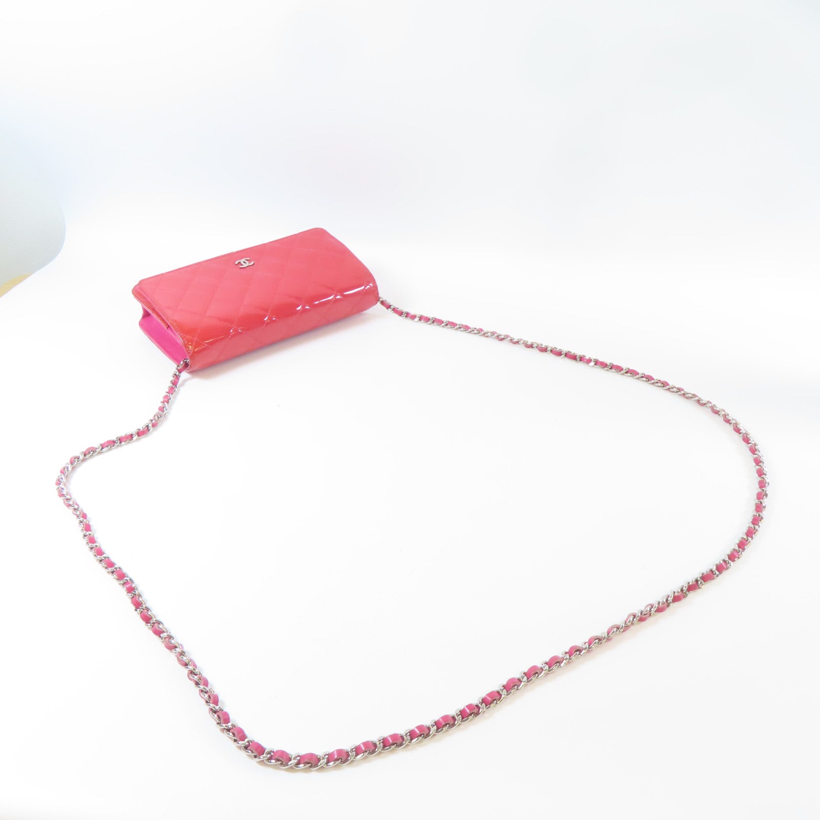 CHANEL 菱格漆皮皮革Woc Shoulder Bag銀扣鏈帶肩背袋紅色
