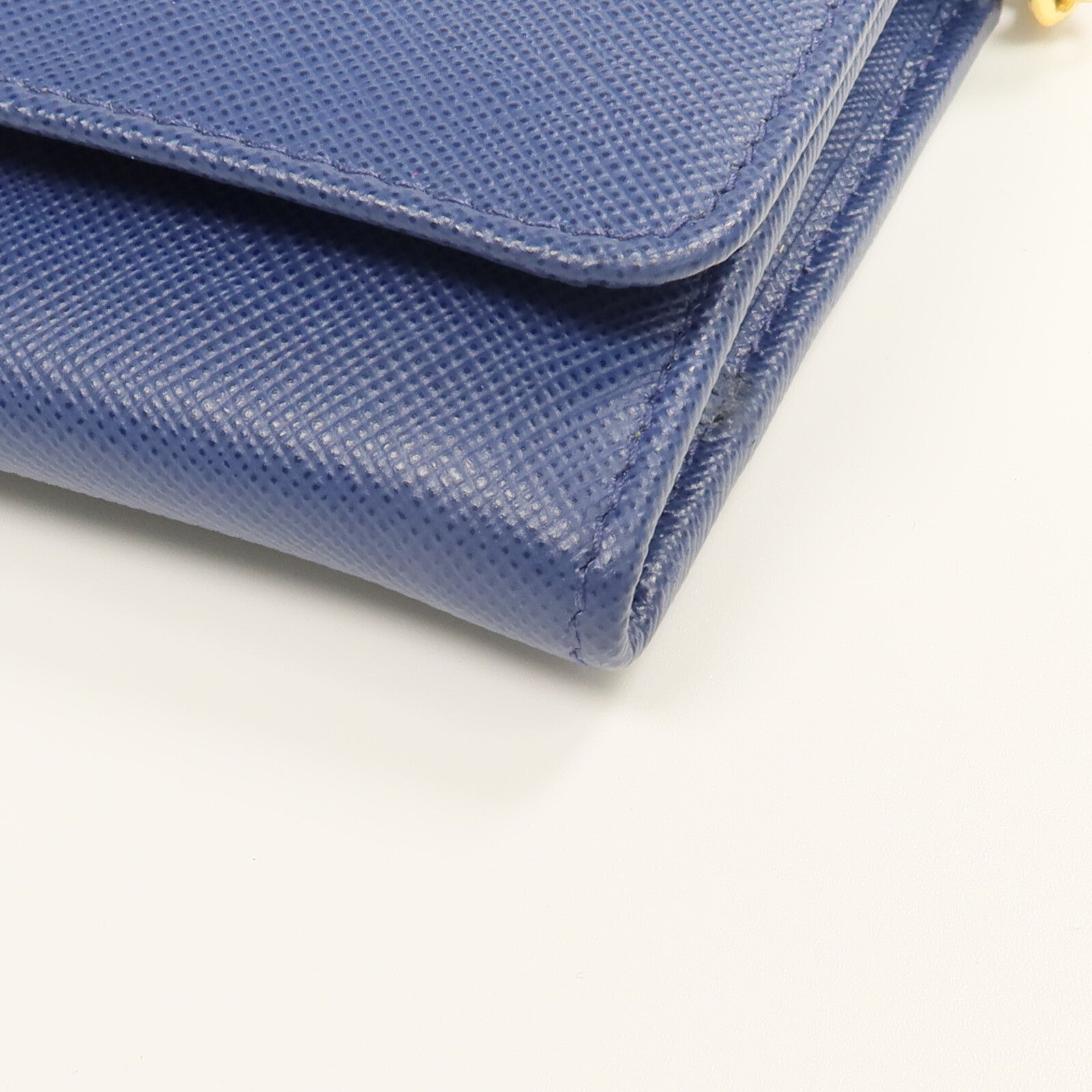 PRADA Saffiano皮革Wallet On Chain金扣鏈帶肩背袋
