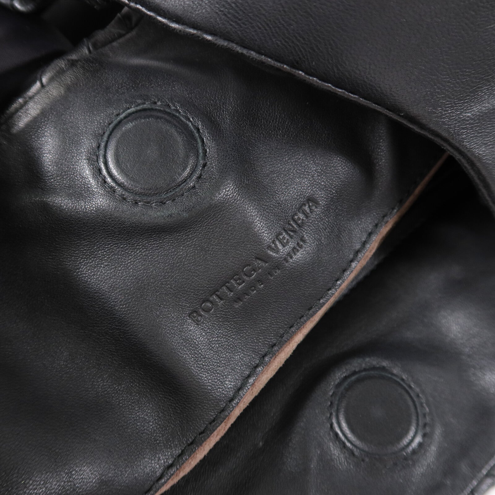 BOTTEGA VENETA 羊皮皮革Campana肩背袋