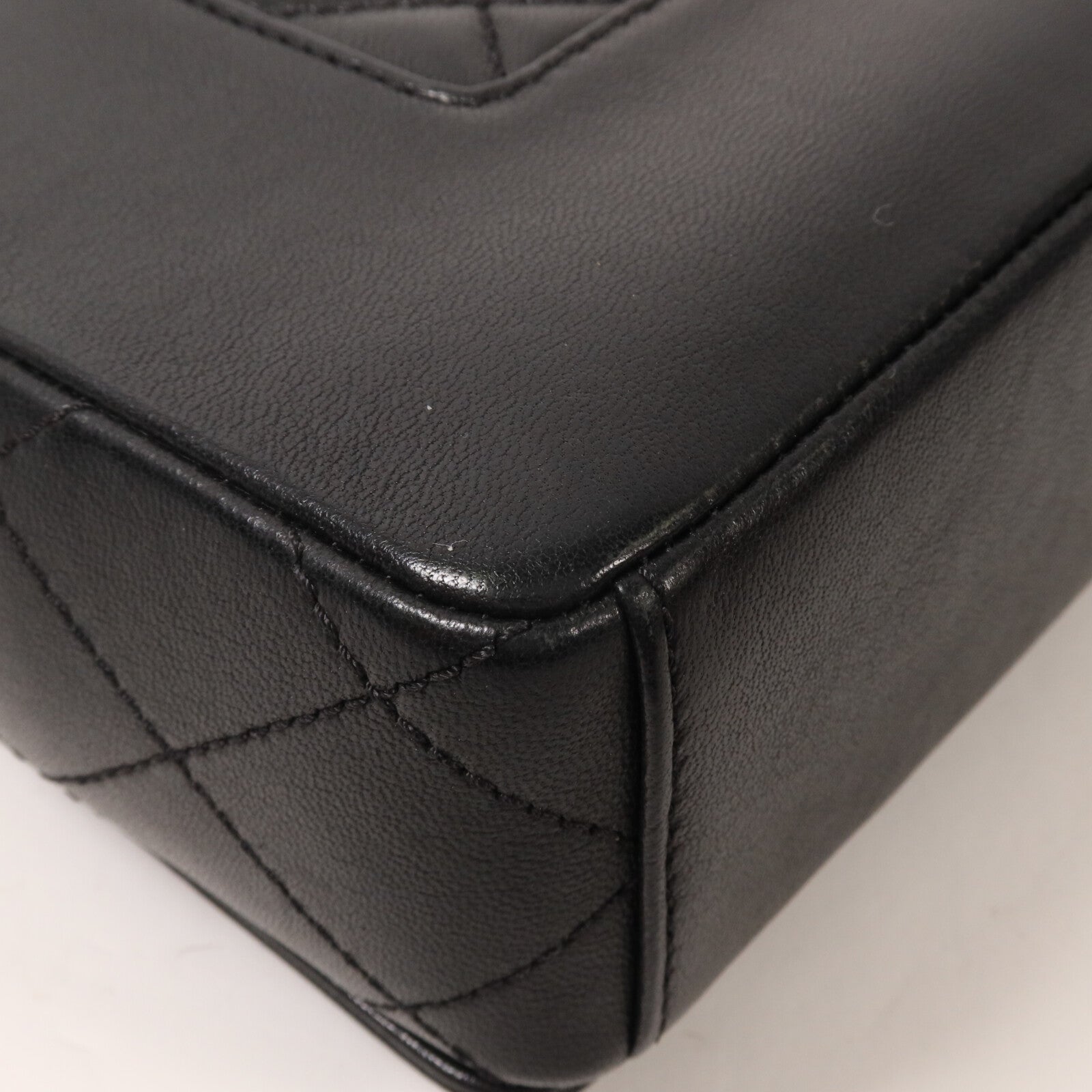 CHANEL 牛皮皮革Chain Shoulder鏈帶肩背袋