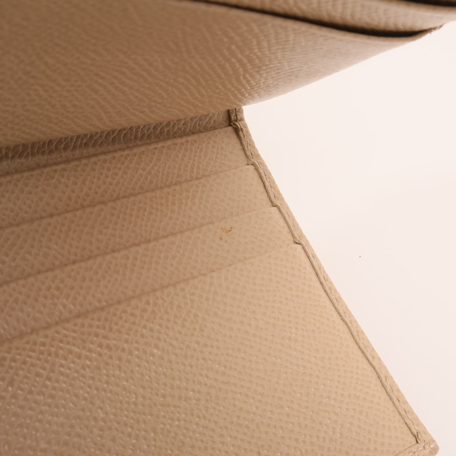 Salvatore Ferragamo 牛皮皮革Gancini Continental Wallet金扣長錢包