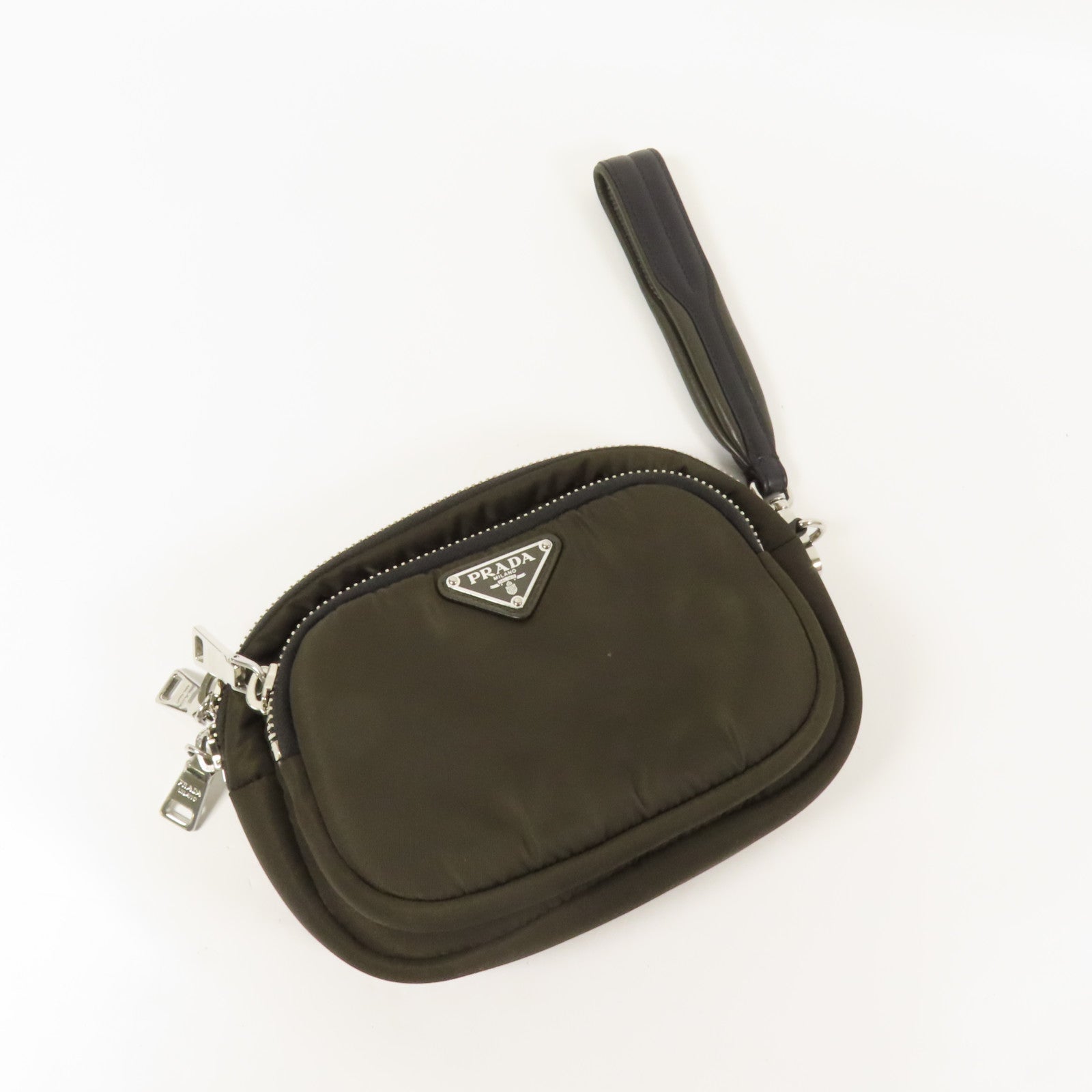 PRADA 尼龍Pouch銀扣手拿包