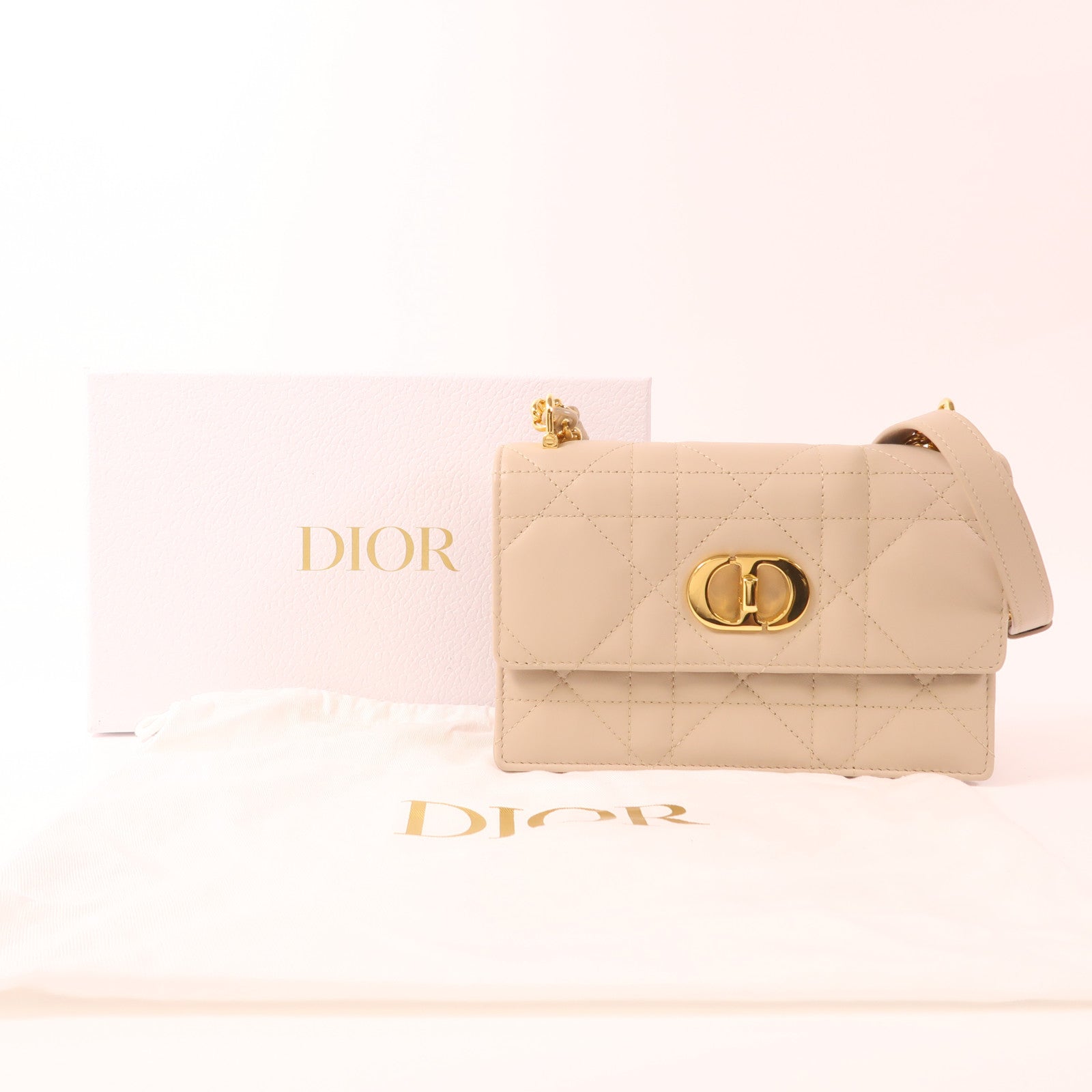 Dior 羊皮皮革Miss Caro金扣肩背袋