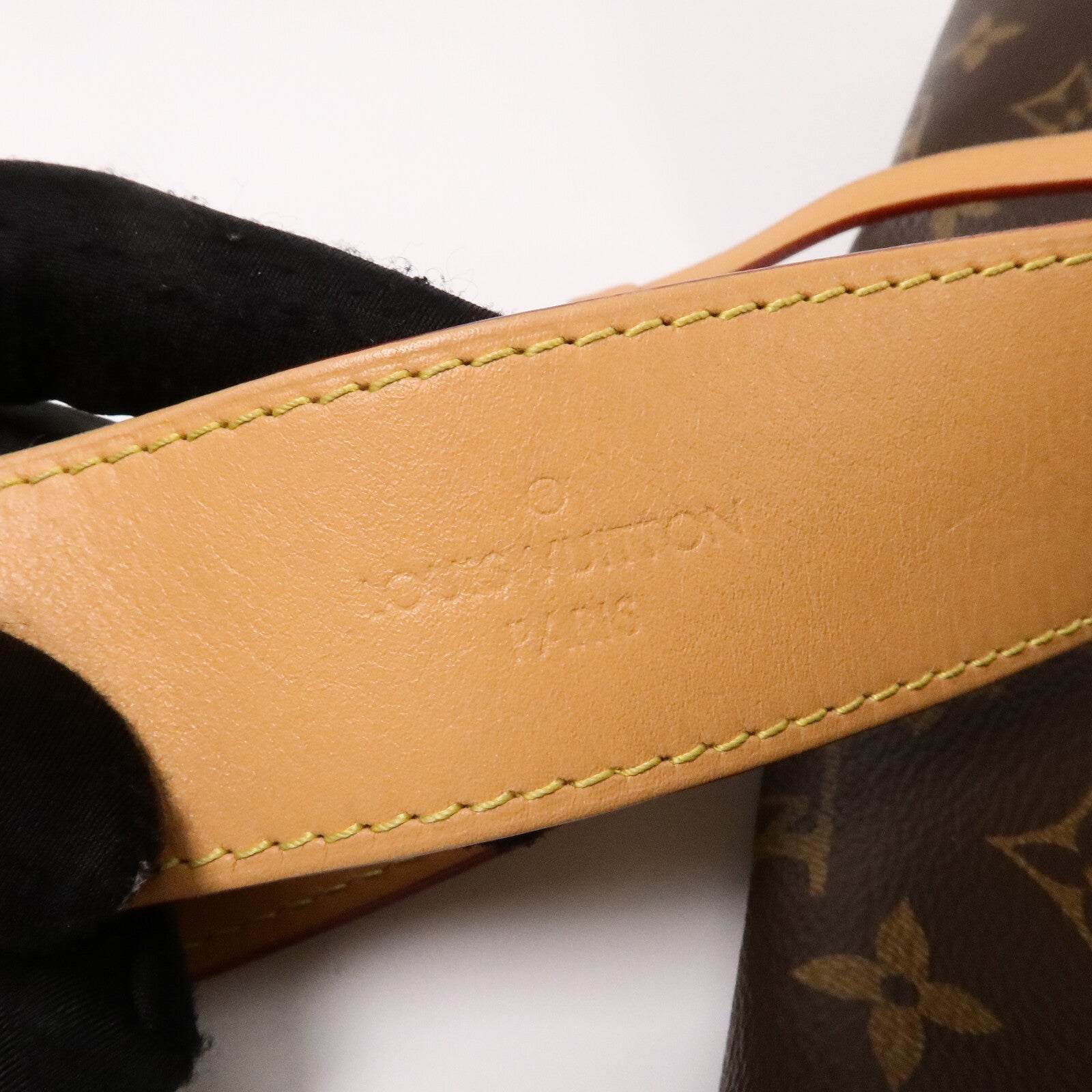 LOUIS VUITTON Monogram Carry All MM金扣肩背袋
