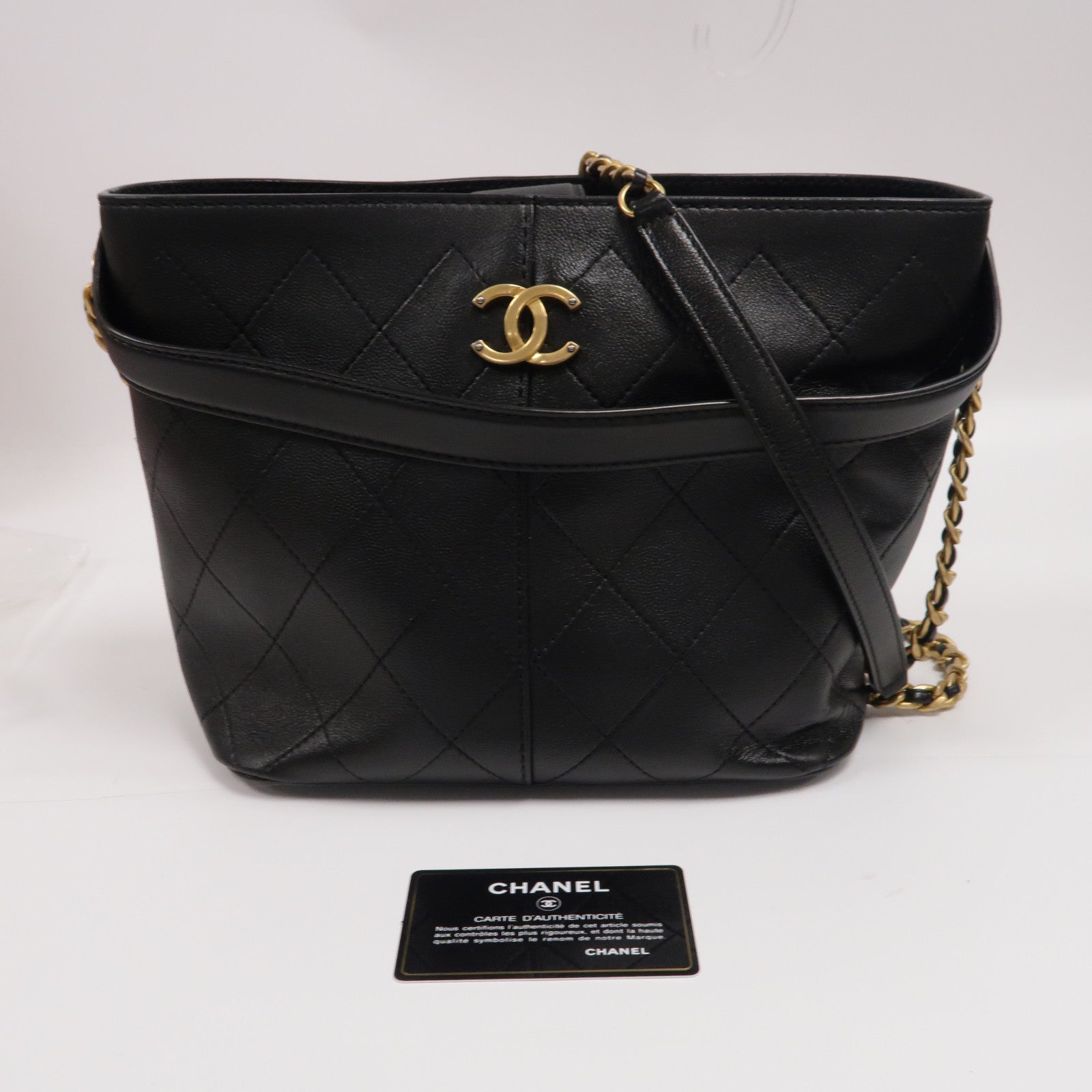 CHANEL 菱格Caviar皮革Bucket Bag金扣手挽肩背兩用袋黑色
