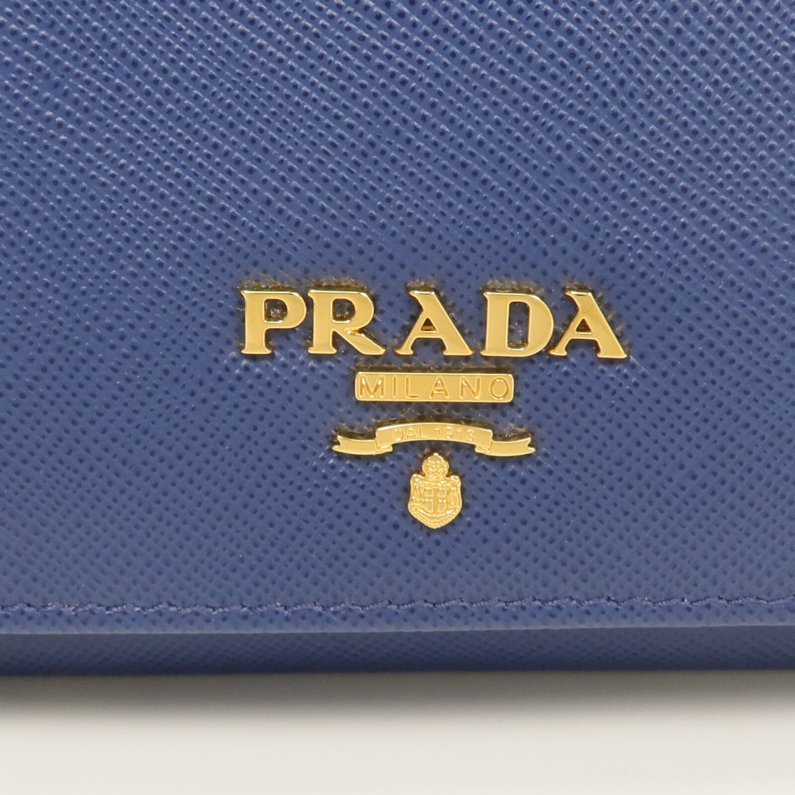 PRADA Saffiano皮革Wallet On Chain金扣鏈帶肩背袋