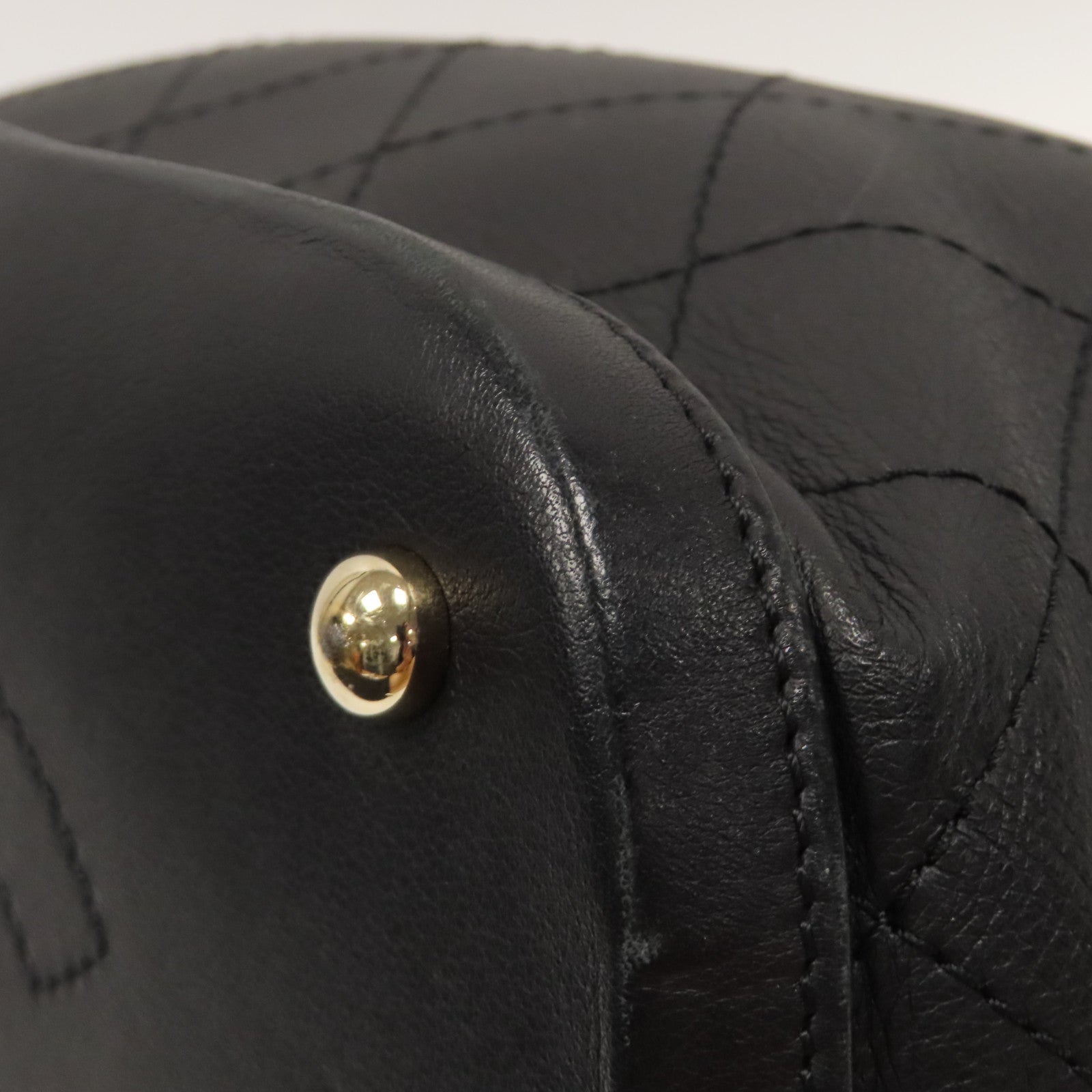 CHANEL 菱格牛皮皮革Chain Shoulder金扣手挽肩背兩用袋黑色