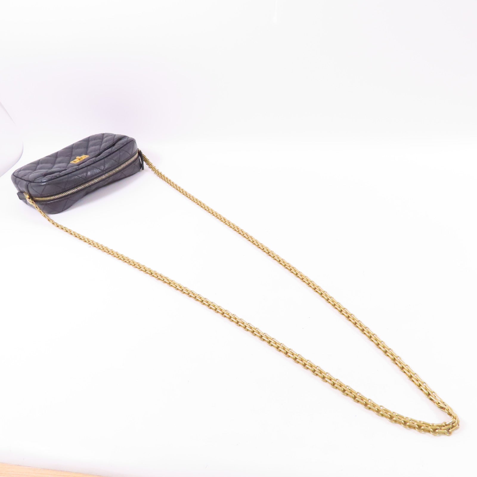 CHANEL 皮革Chain Shoulder金扣鏈帶肩背袋