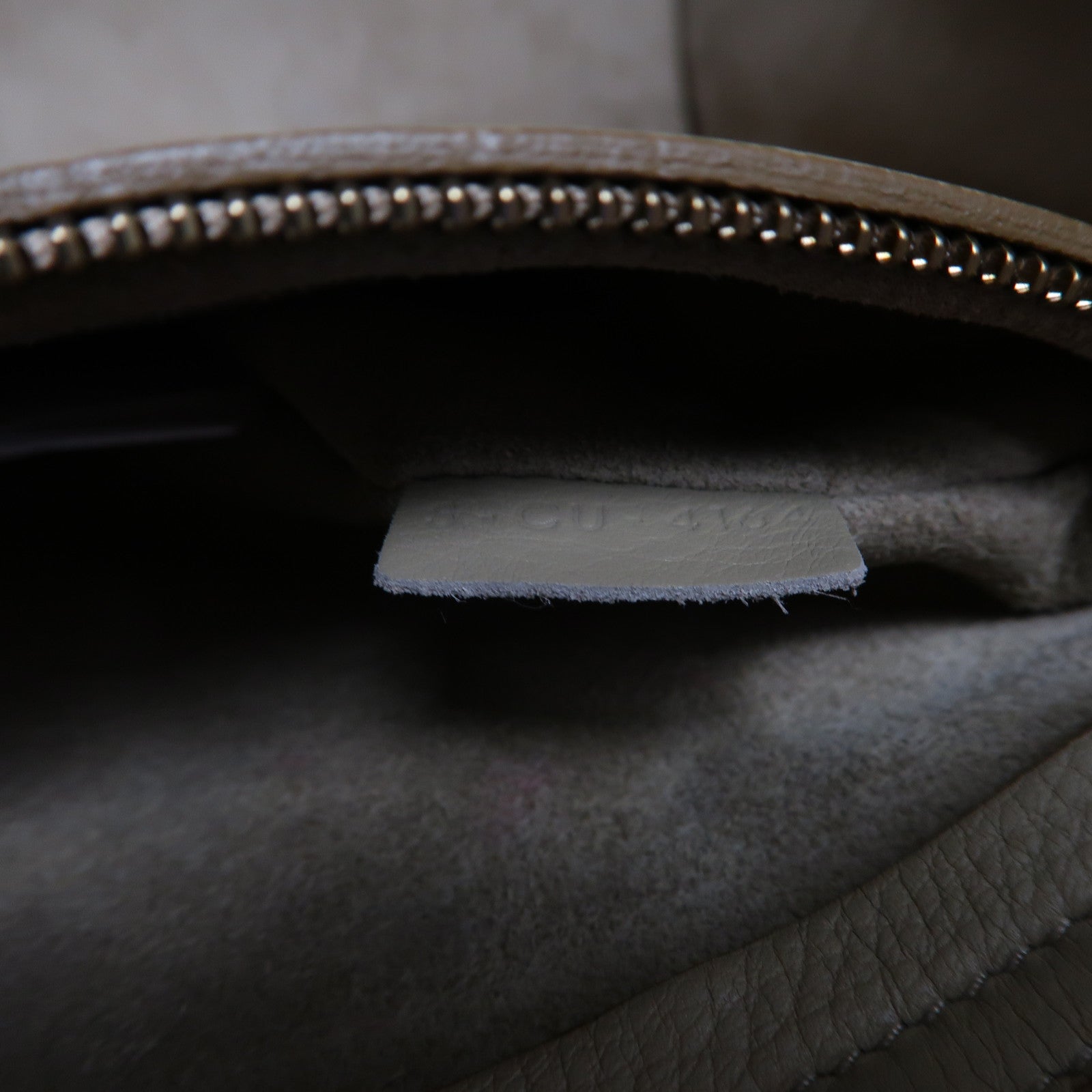 CELINE 牛皮皮革Hand Bag金扣手挽袋灰色