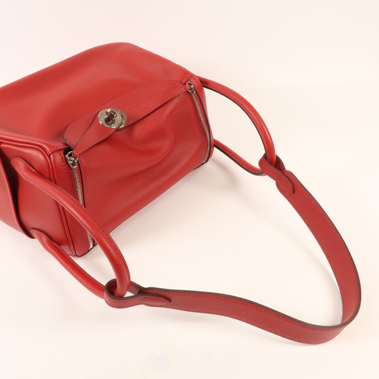 HERMES Evercolor皮革Lindy 26銀扣手挽肩背兩用袋Rouge de Coeur