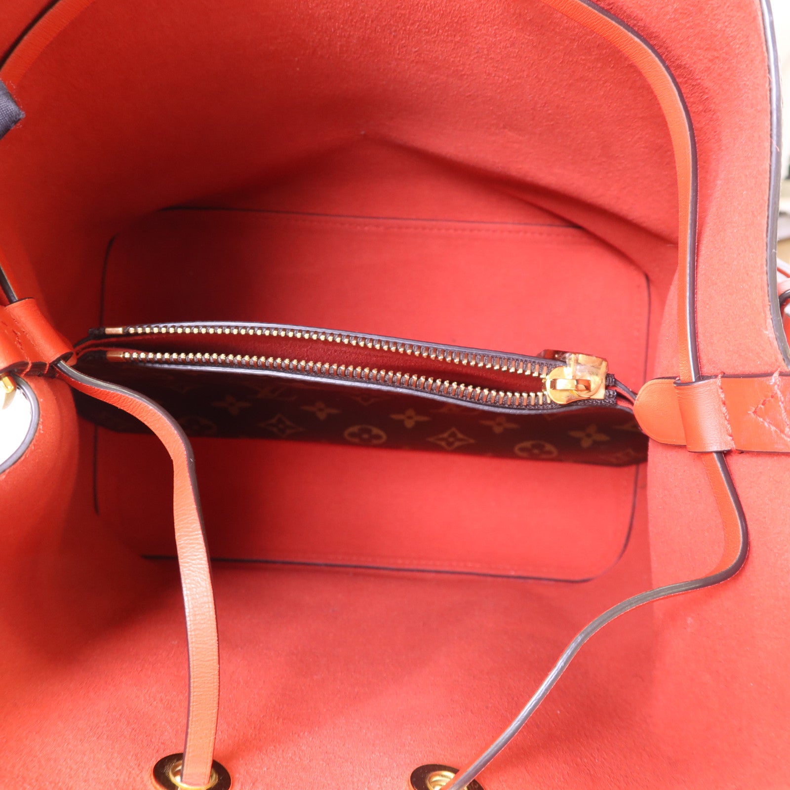 LOUIS VUITTON Monogram Neo Noe Bucket Bag金扣肩背袋Coquelicot