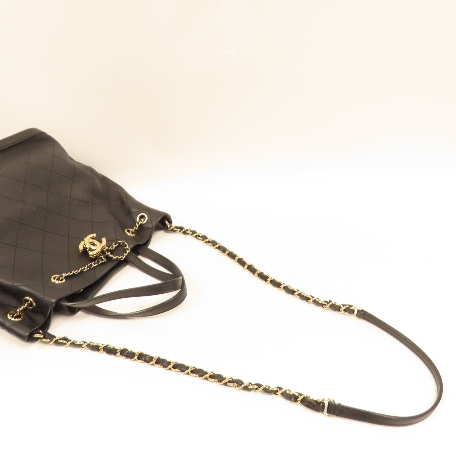 CHANEL 菱格牛皮皮革Chain Shoulder金扣手挽肩背兩用袋黑色
