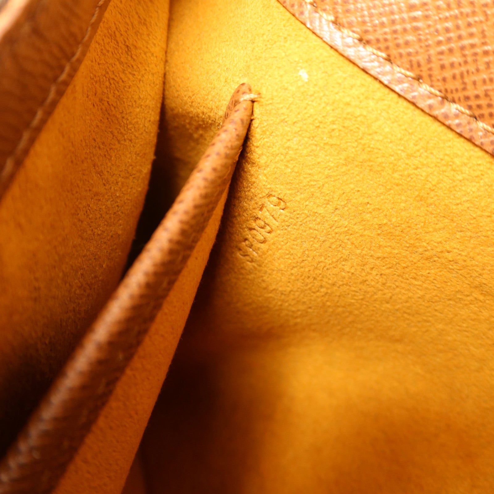 LOUIS VUITTON Monogram Musette金扣肩背袋