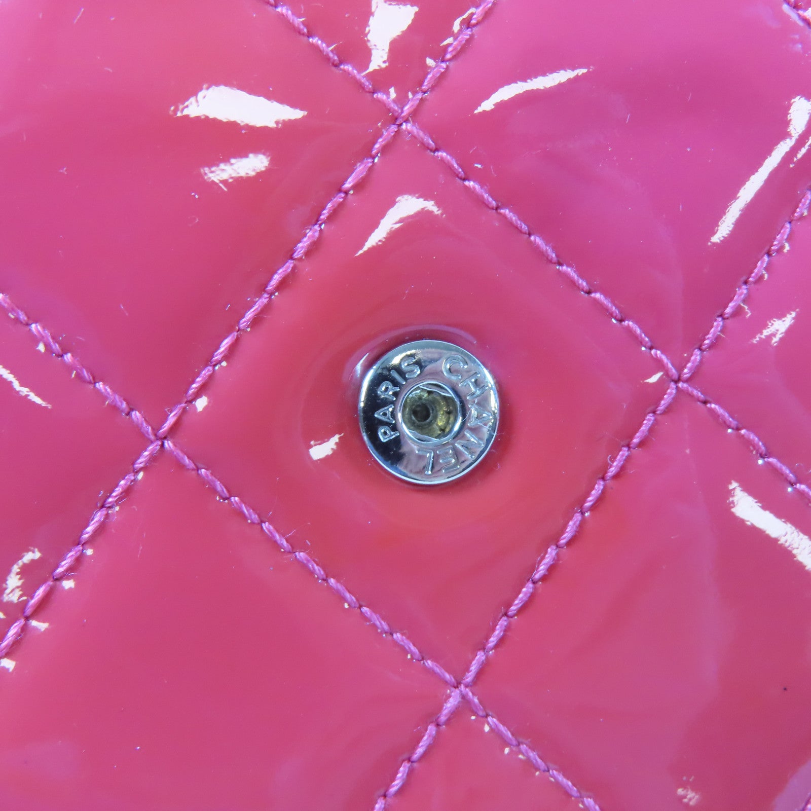CHANEL 菱格漆皮皮革Woc Shoulder Bag銀扣鏈帶肩背袋紅色