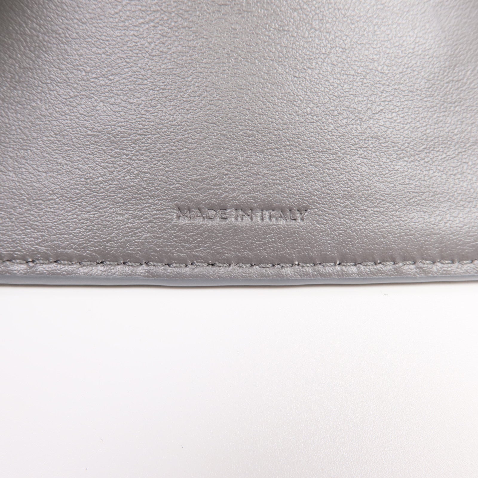 CELINE 牛皮皮革Tri-Fold Wallet金扣錢包