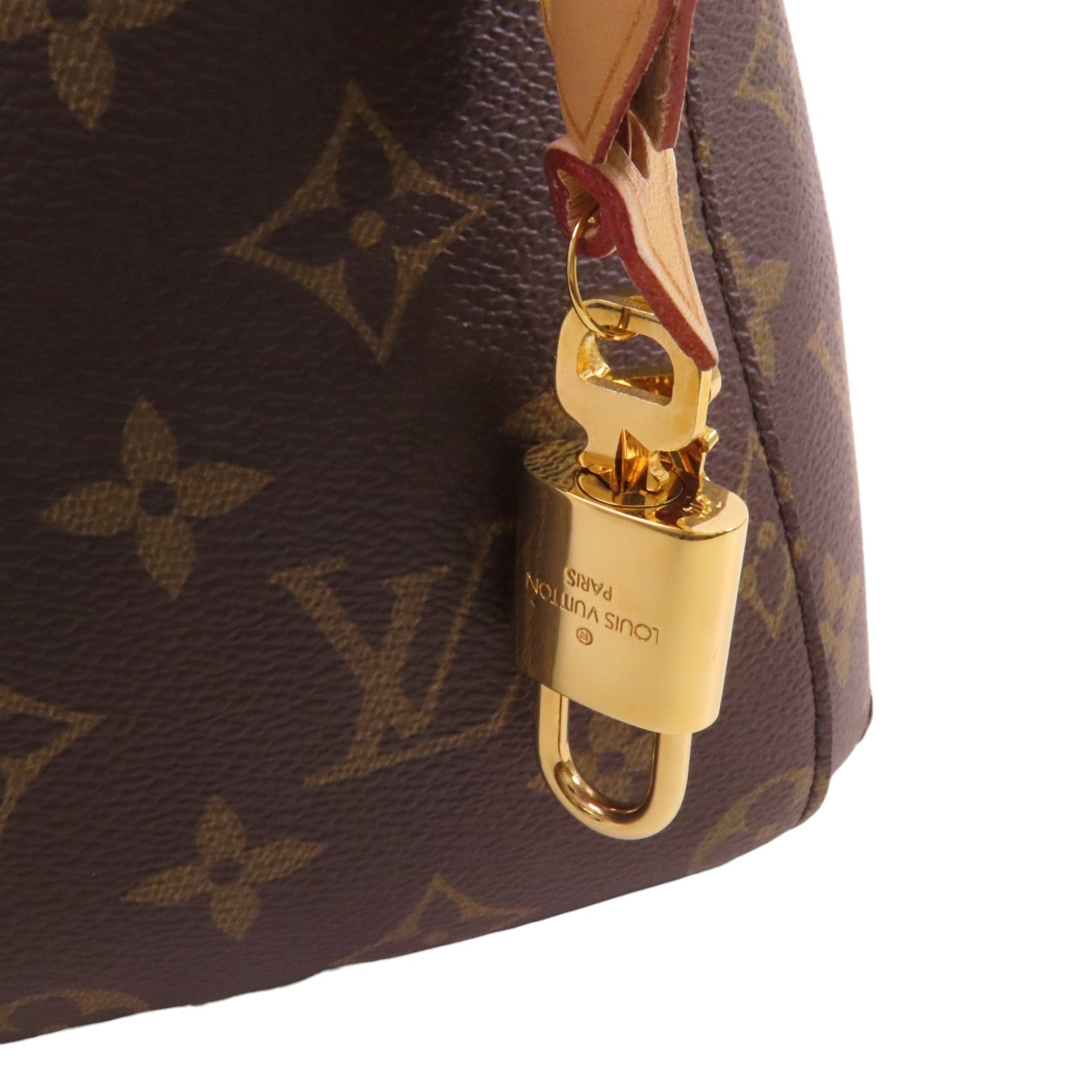 LOUIS VUITTON Monogram Montaigne BB金扣手挽肩背兩用袋