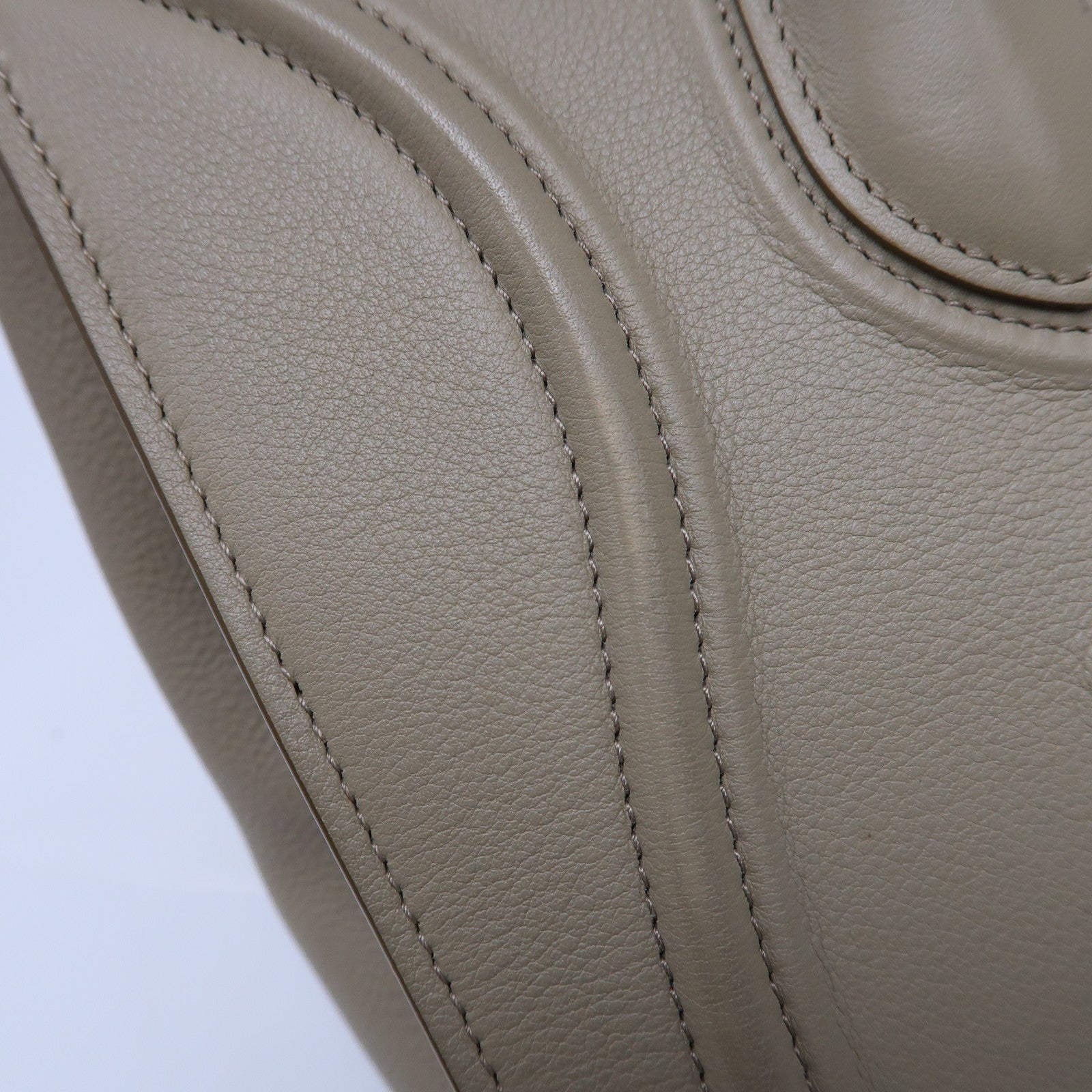 CELINE 牛皮皮革Hand Bag金扣手挽袋灰色