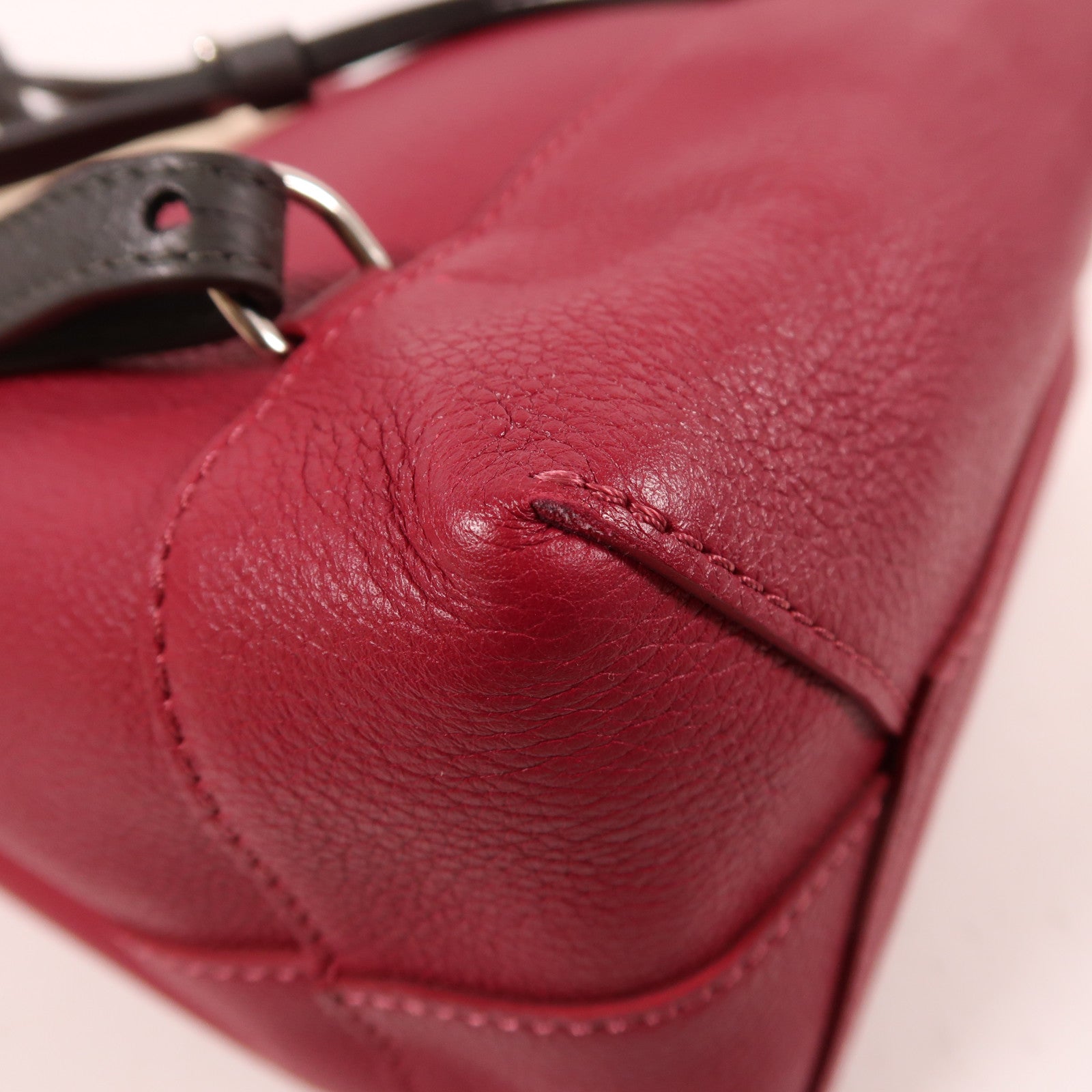 LOUIS VUITTON 皮革Lockme銀扣背包米色/紅色