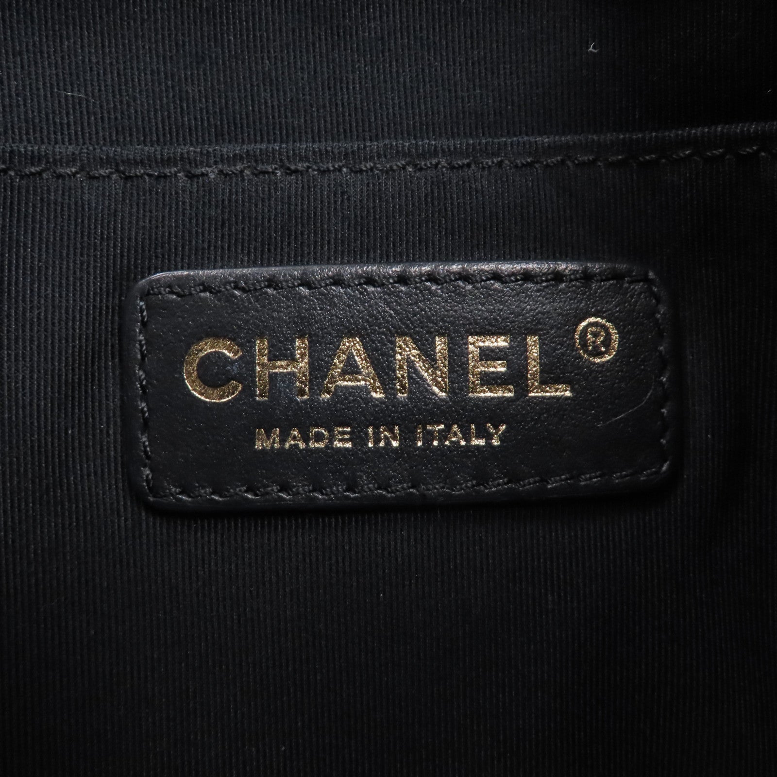 CHANEL 菱格牛皮皮革Chain Shoulder金扣手挽肩背兩用袋黑色