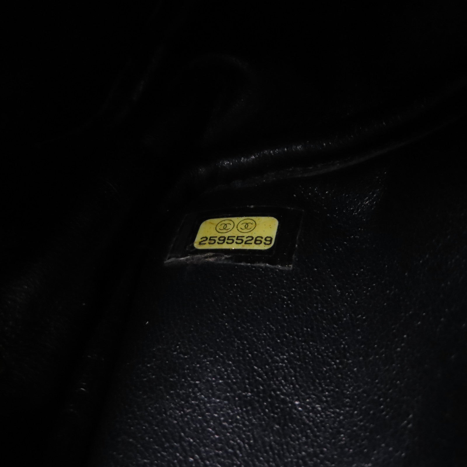 CHANEL 皮革Chain Shoulder金扣鏈帶肩背袋