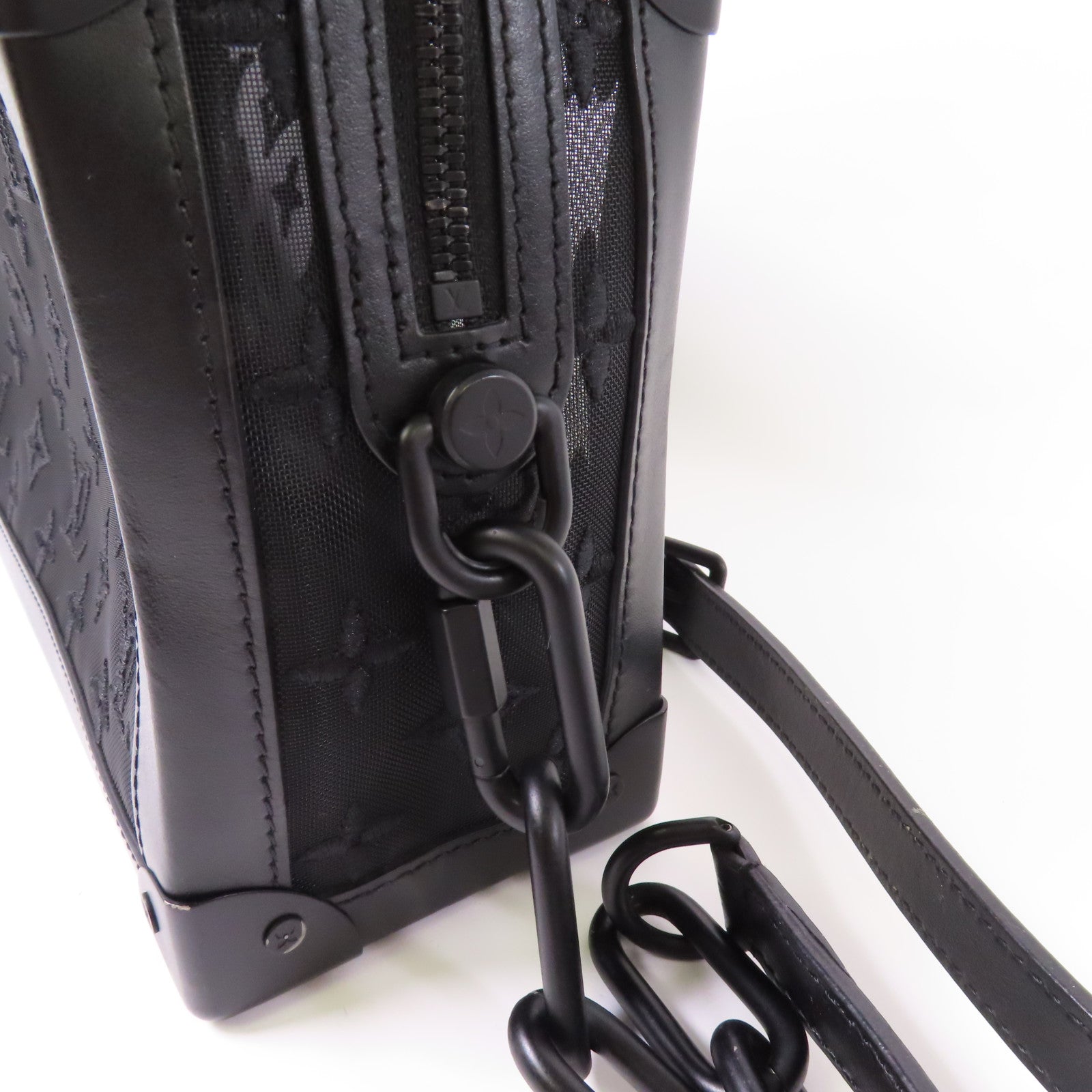 LOUIS VUITTON Monogram Embroidery Soft Trunk肩背袋