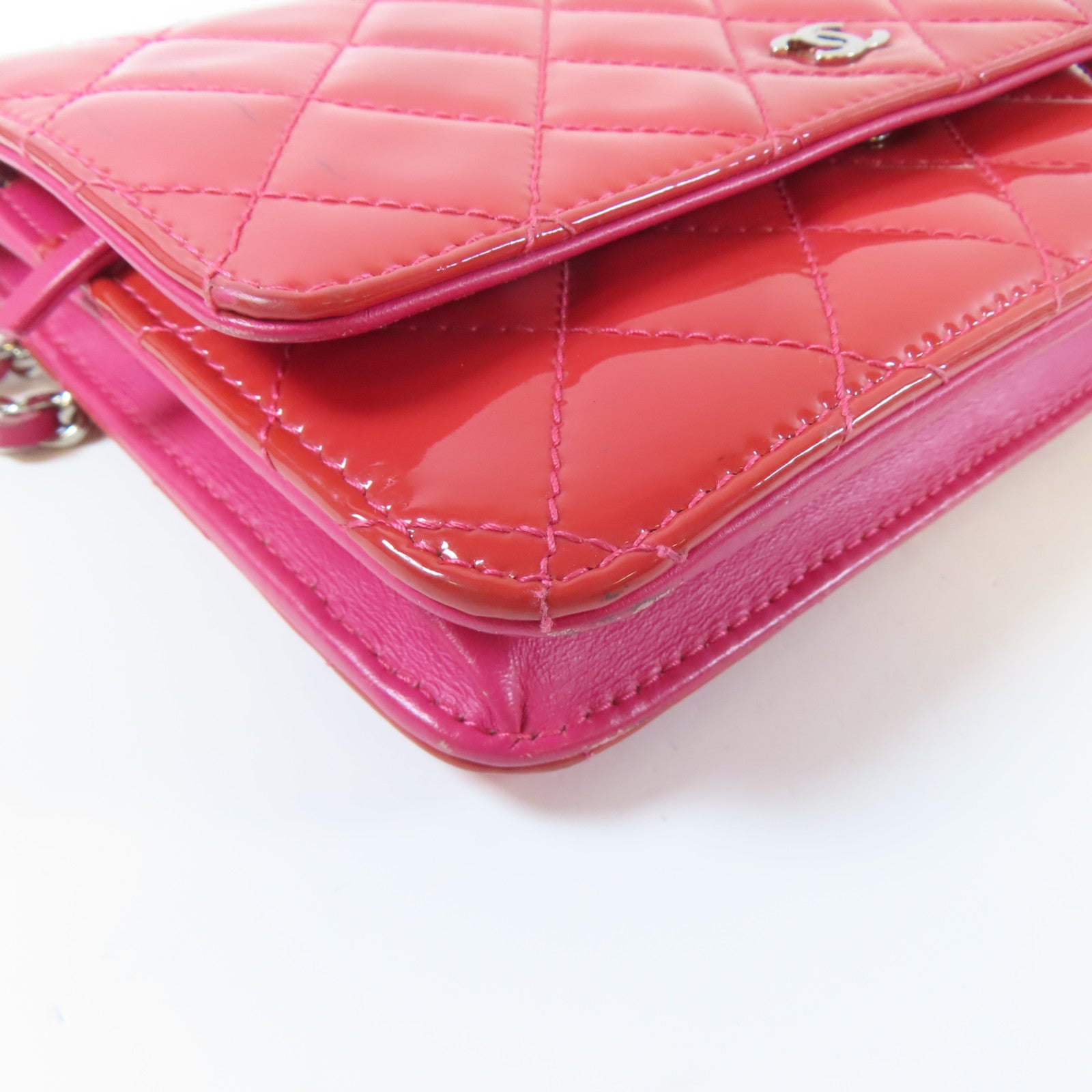 CHANEL 菱格漆皮皮革Woc Shoulder Bag銀扣鏈帶肩背袋紅色
