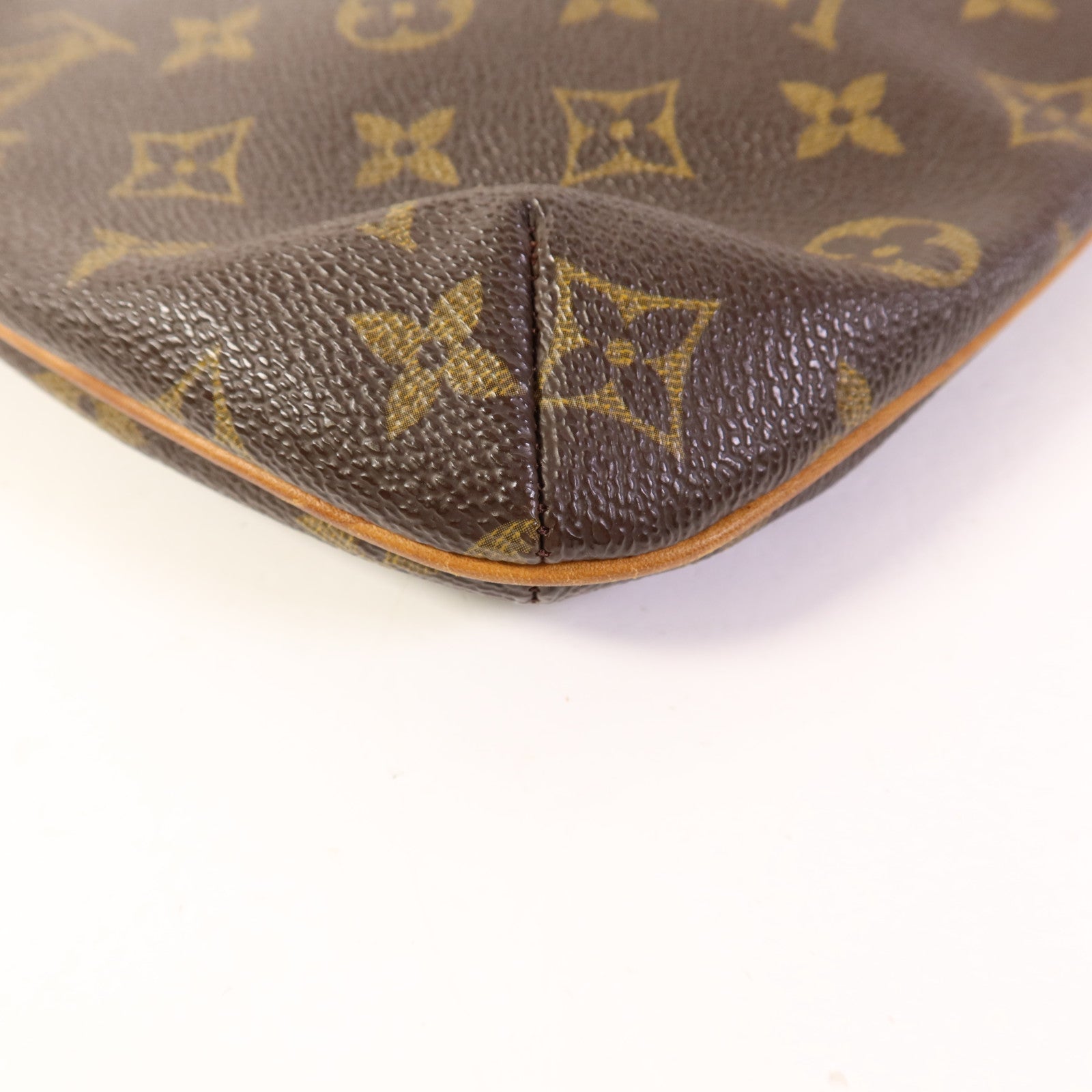 LOUIS VUITTON Monogram Musette金扣肩背袋