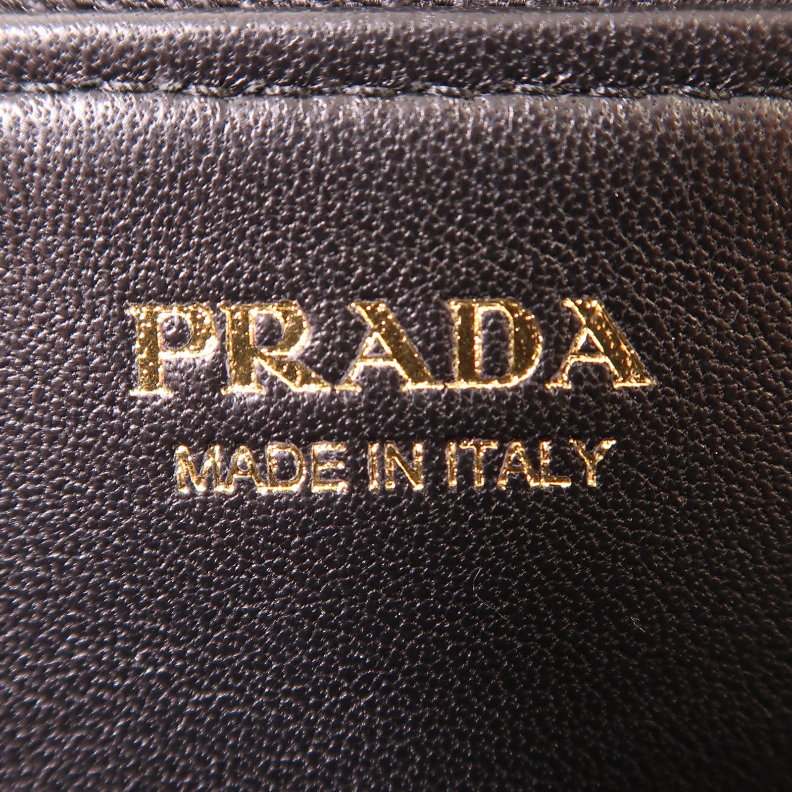 PRADA GHW Black Saffiano Key Chain Case 1PP122 QHH F0002 Leather Black