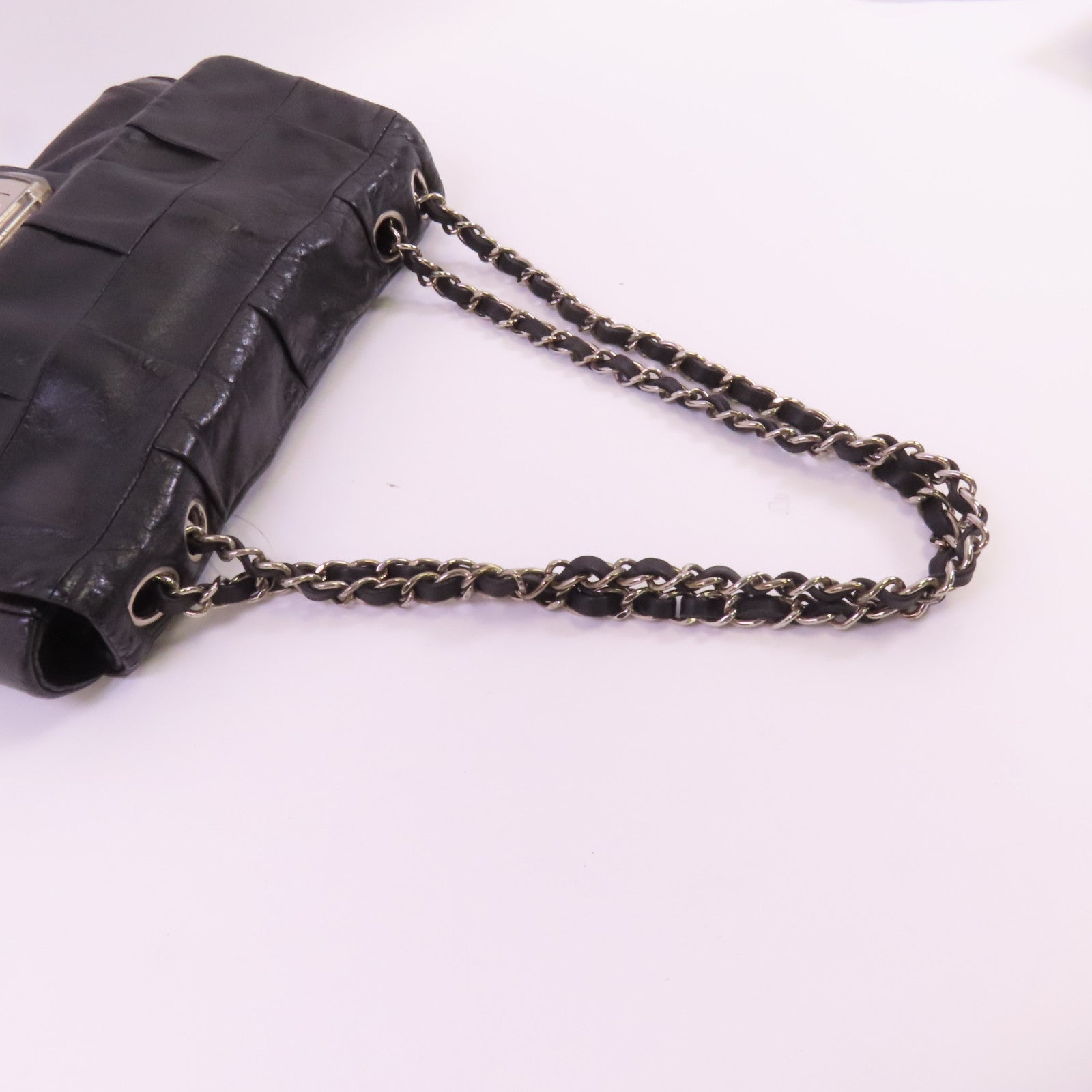 CHANEL 牛皮皮革Chain Shoulder銀扣鏈帶肩背袋