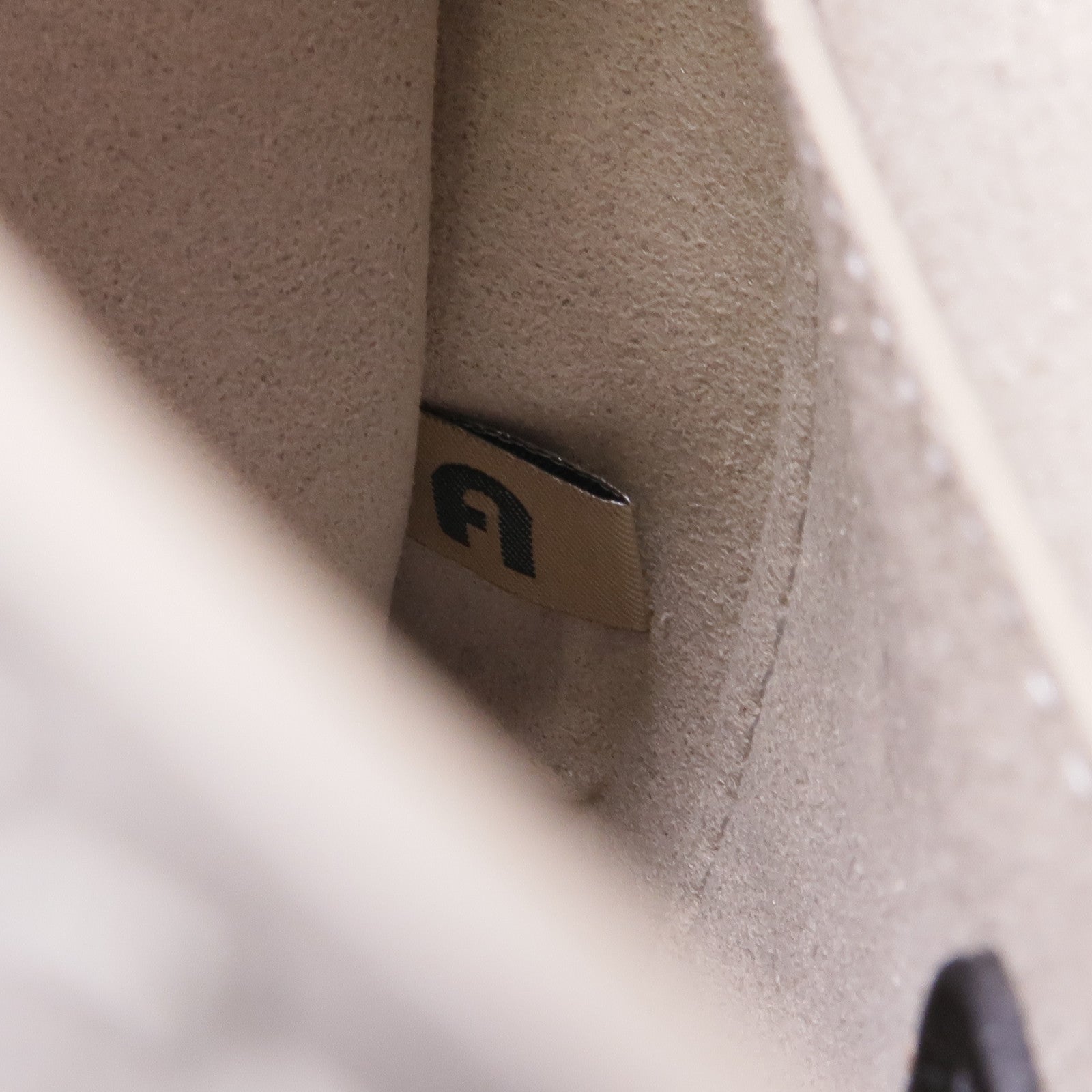 Furla 牛皮皮革Shoulder Bag金扣肩背袋