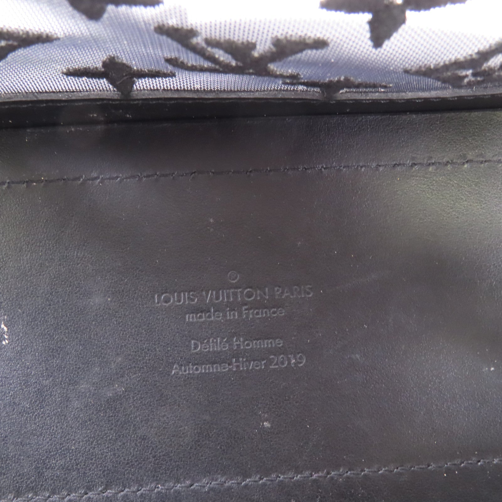 LOUIS VUITTON Monogram Embroidery Soft Trunk肩背袋