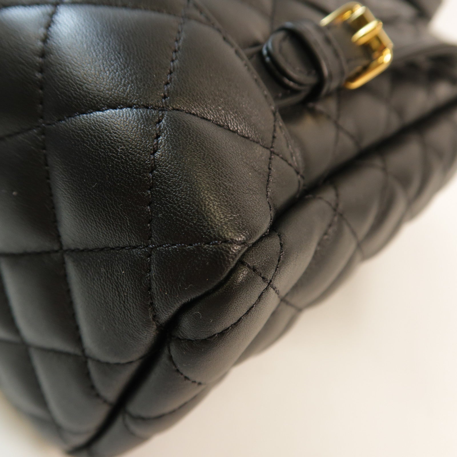 CHANEL 羊皮皮革Backpack金扣背包